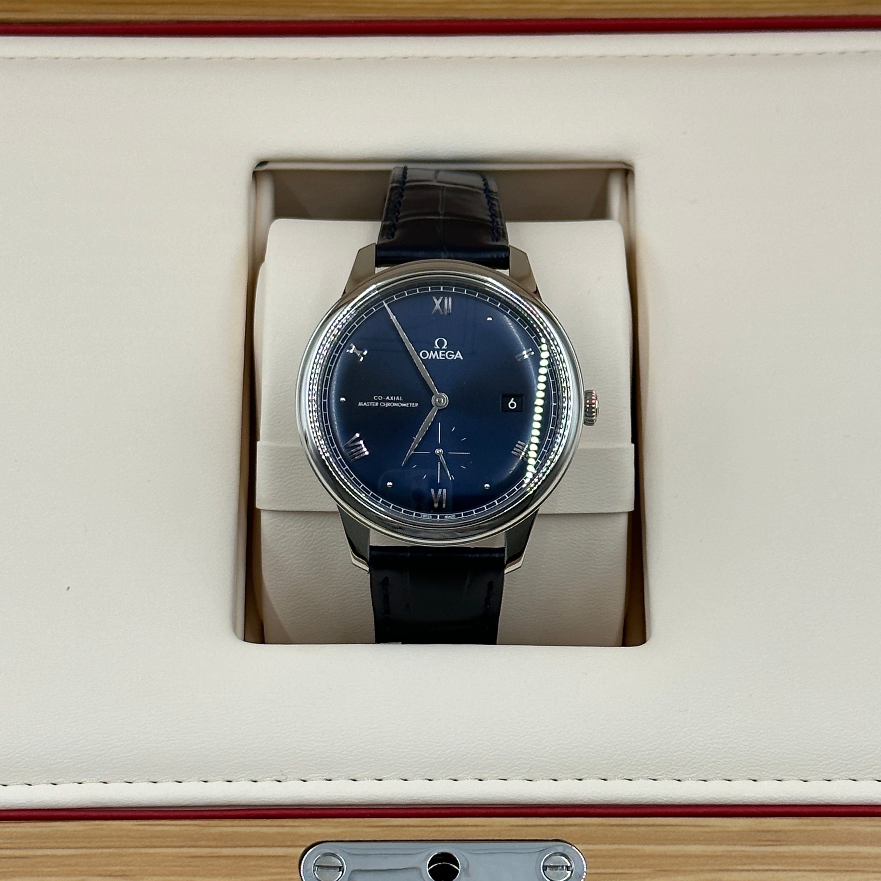 Omega 434.13.41.20.03.001 De Ville Small Seconds Master Chronometer