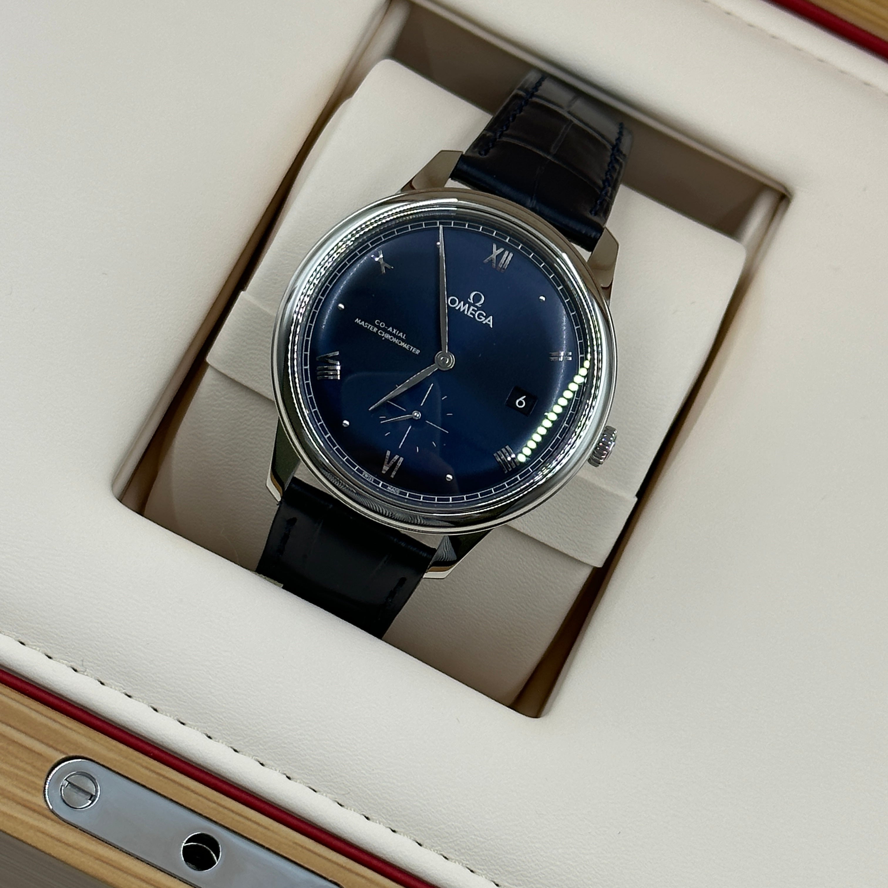 Omega 434.13.41.20.03.001 De Ville Small Seconds Master Chronometer