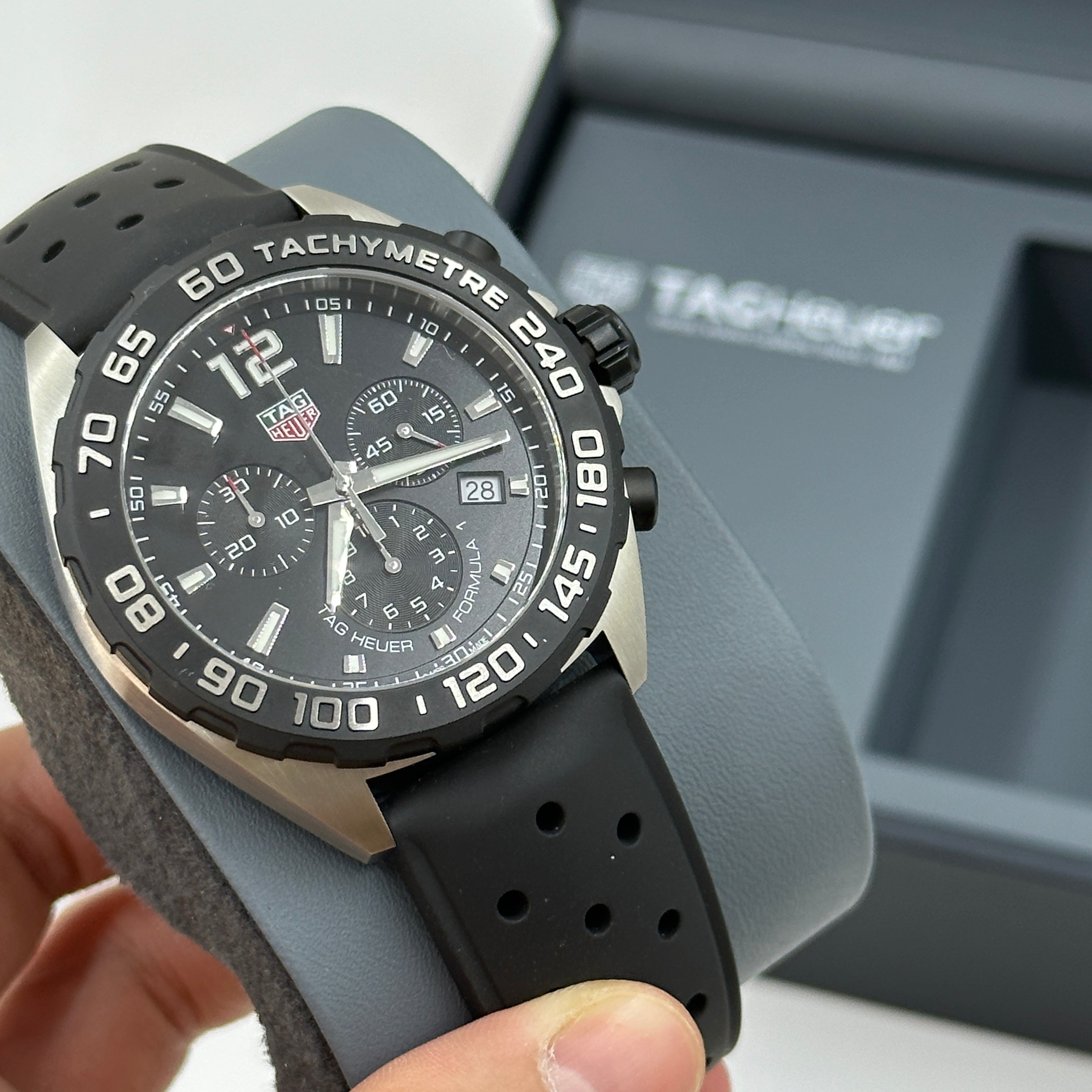Tag Heuer Formula 1 Chronograph 43mm CAZ1010.FT8024 2026