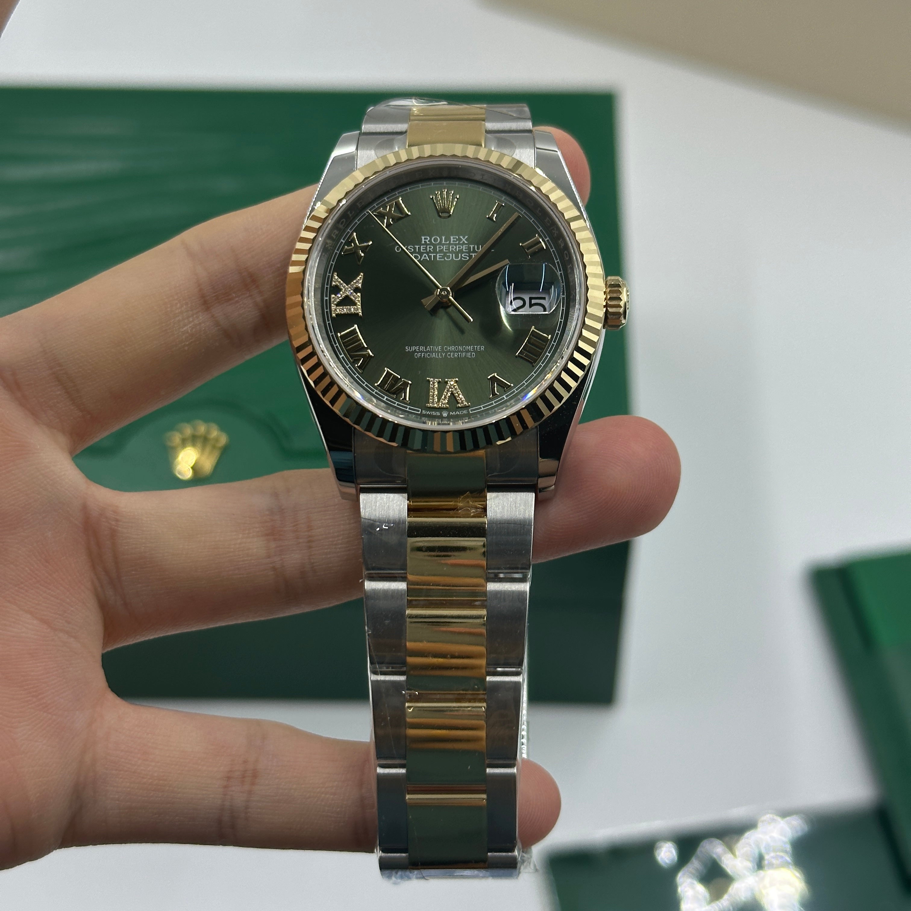 Rolex Datejust 36 126233 Grüne VIIX Oyster 2024