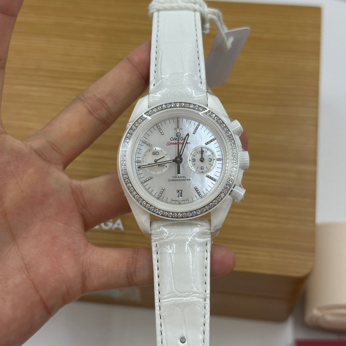 Omega Speedmaster Moonwatch Co-axial Chronograph  311.98.44.51.55.001 2026