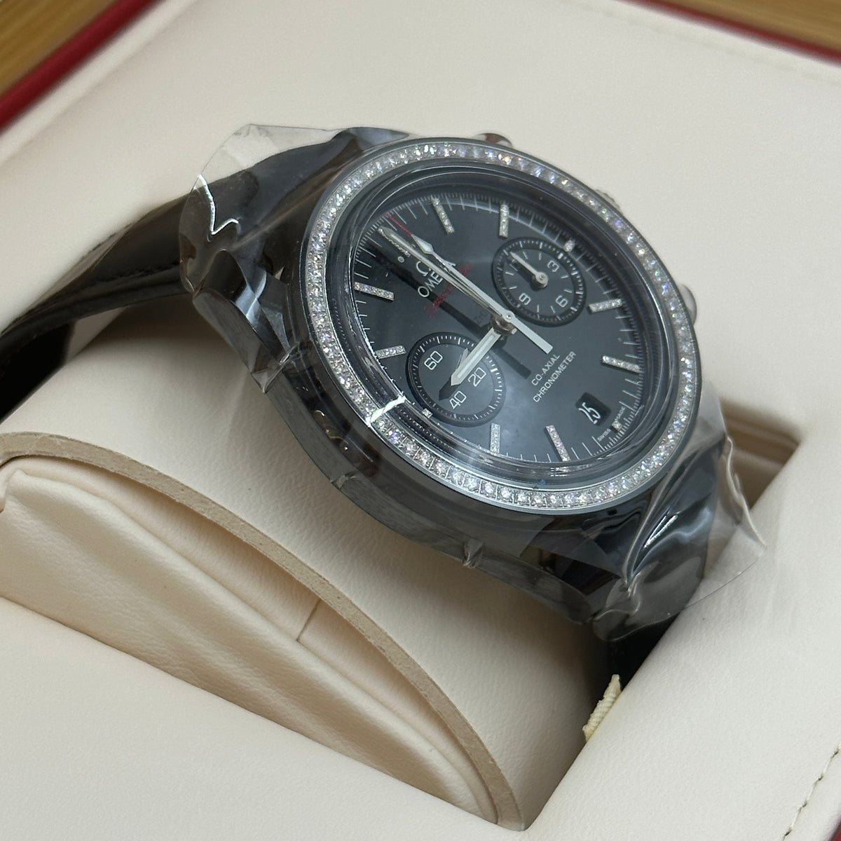 Omega Speedmaster Dark Side Of The Moon 311.98.44.51.51.001 2026