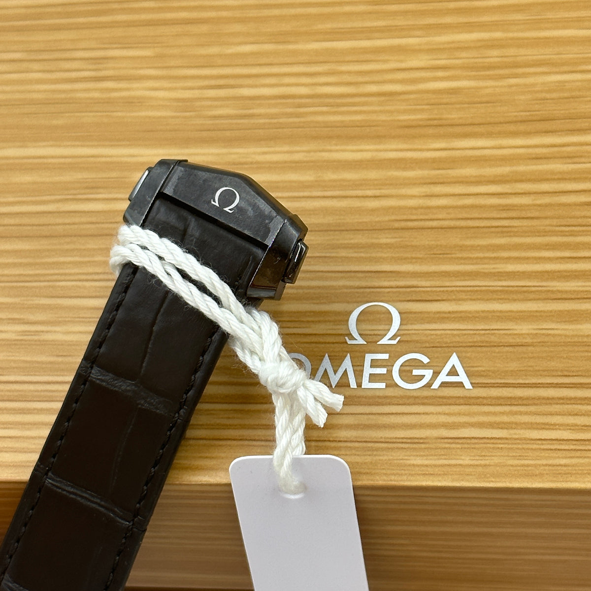 Omega Speedmaster Dark Side Of The Moon 311.98.44.51.51.001 2026