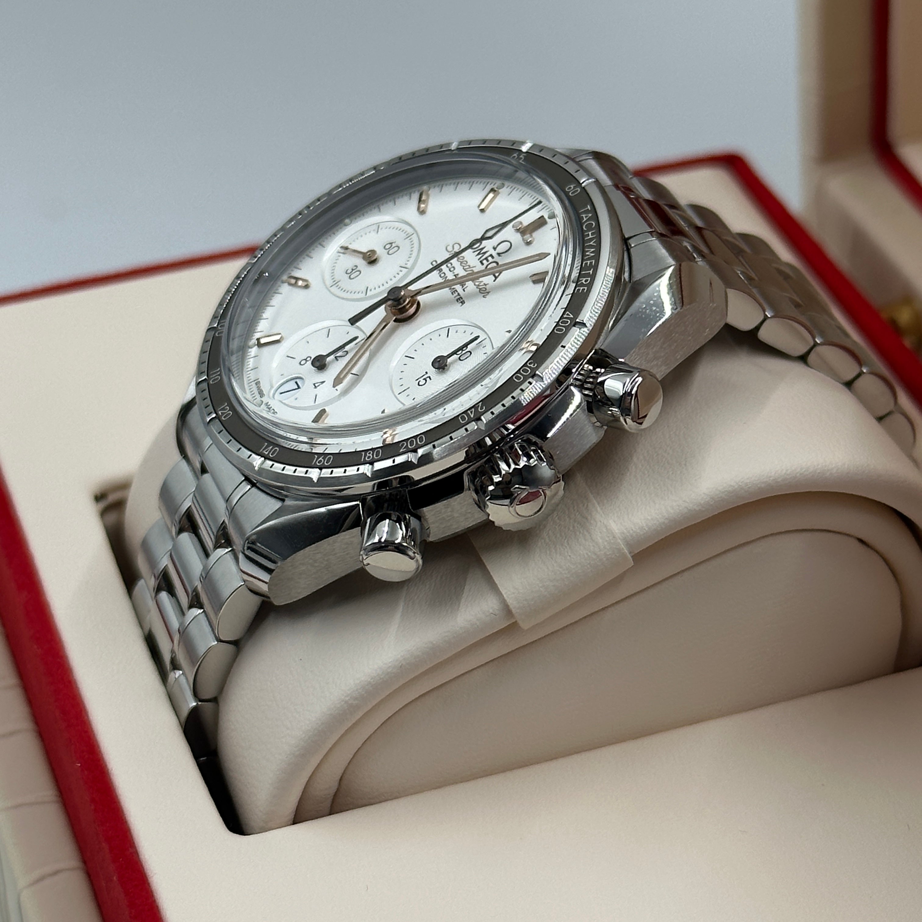 Omega Speedmaster 324.30.38.50.02.001