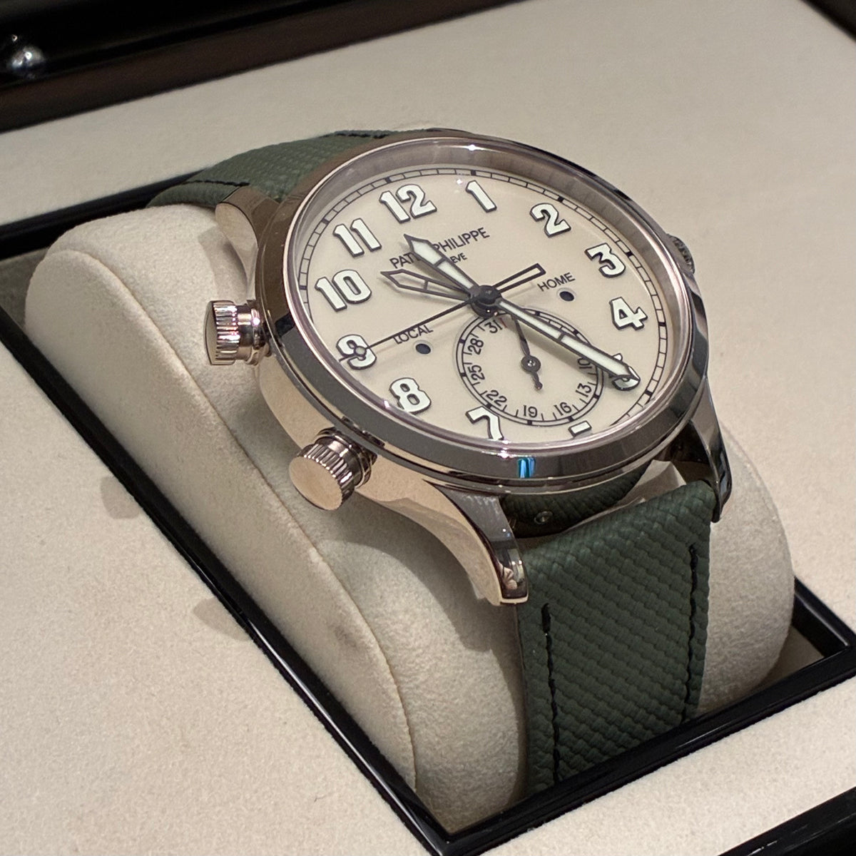 Patek Philippe Travel Time 5524G-010 2025