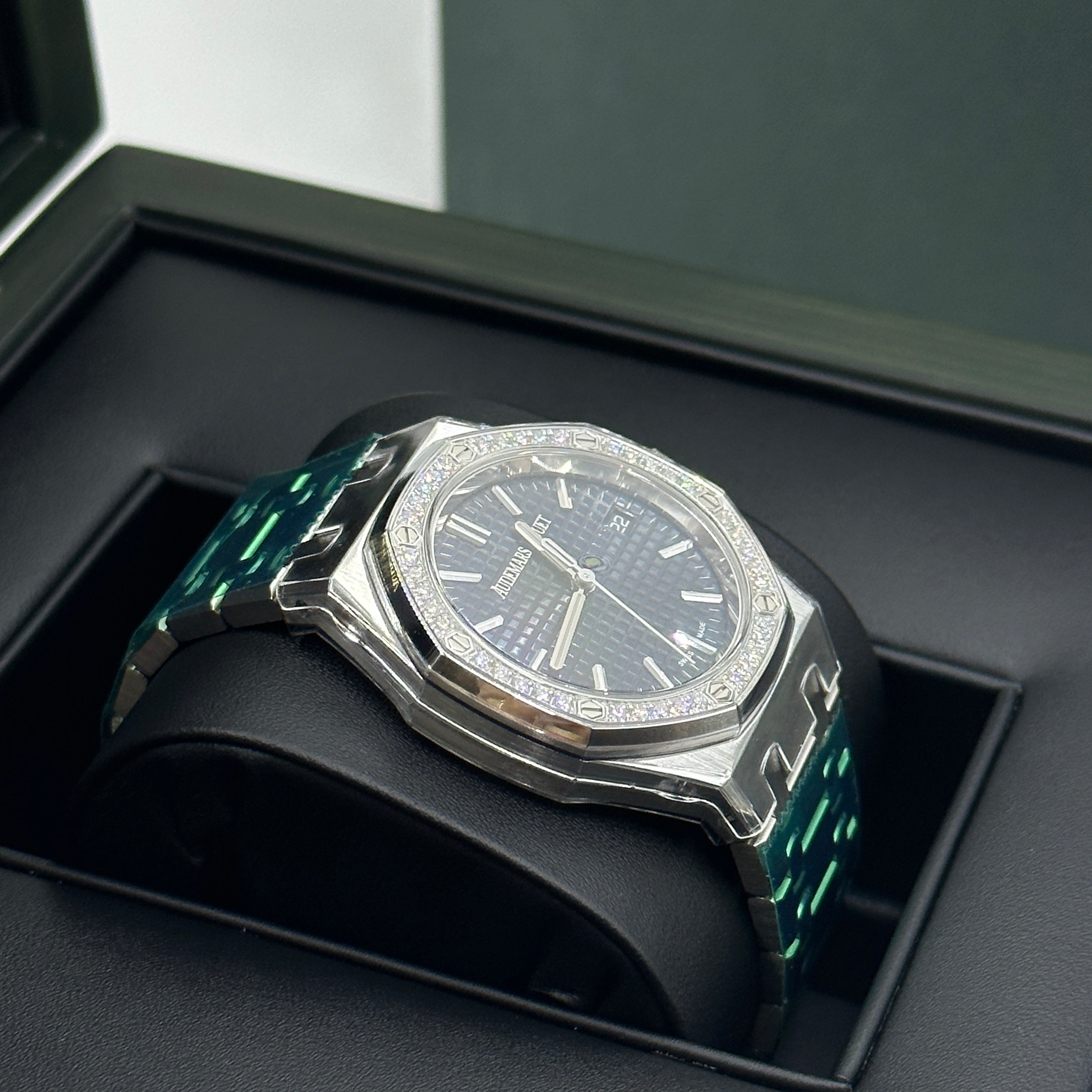 Audemars Piguet Royal Oak  77451ST.ZZ.1361ST.04 2026