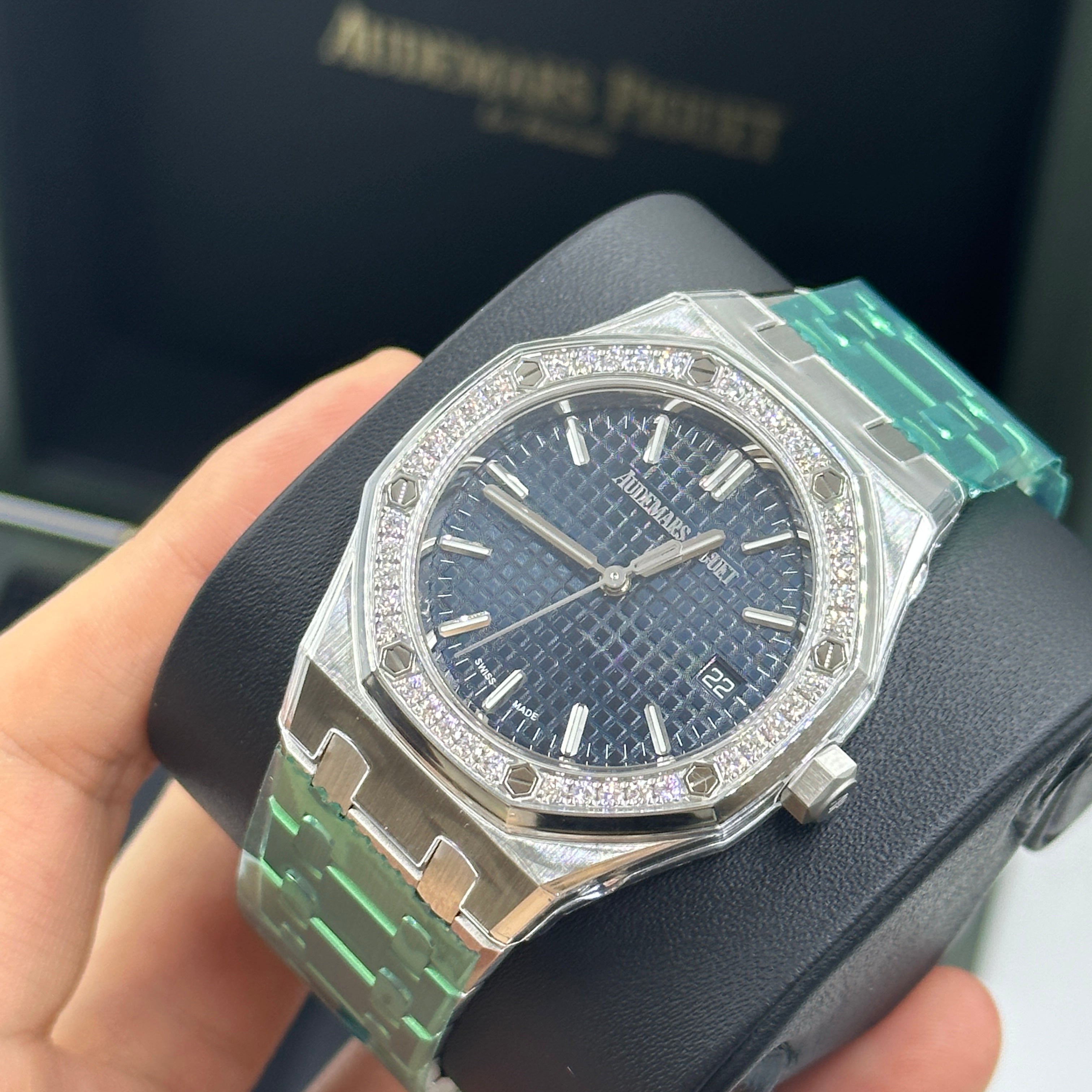 Audemars Piguet Royal Oak  77451ST.ZZ.1361ST.04 2026