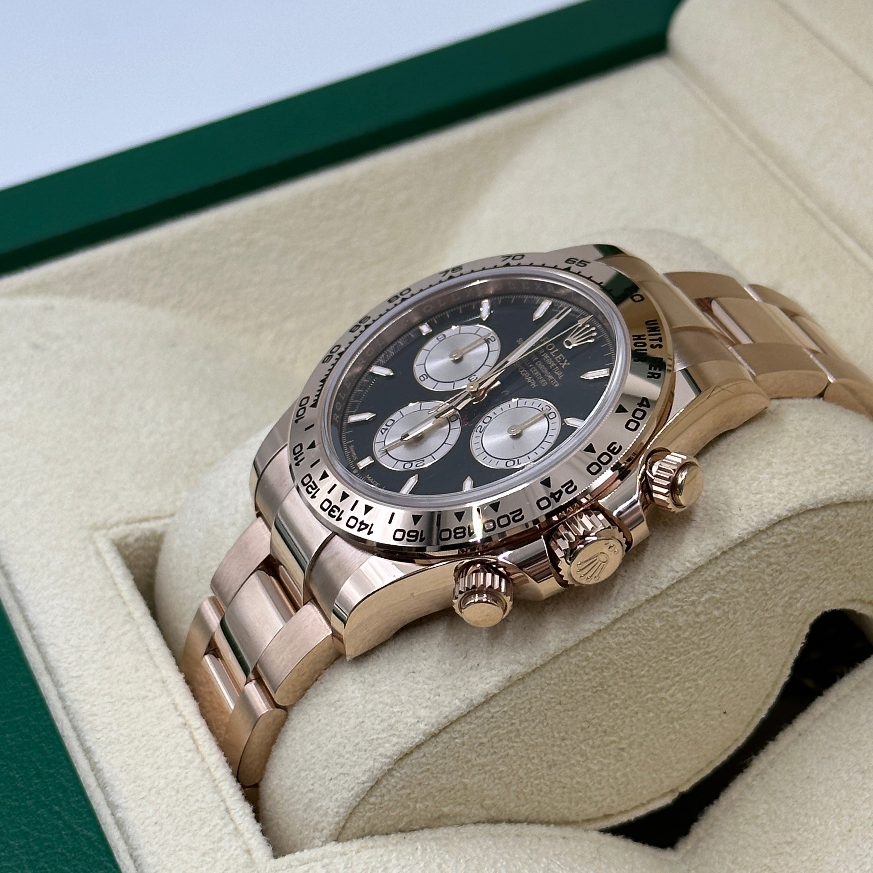 Rolex Cosmograph Daytona 126505 Hellschwarz und Sundust