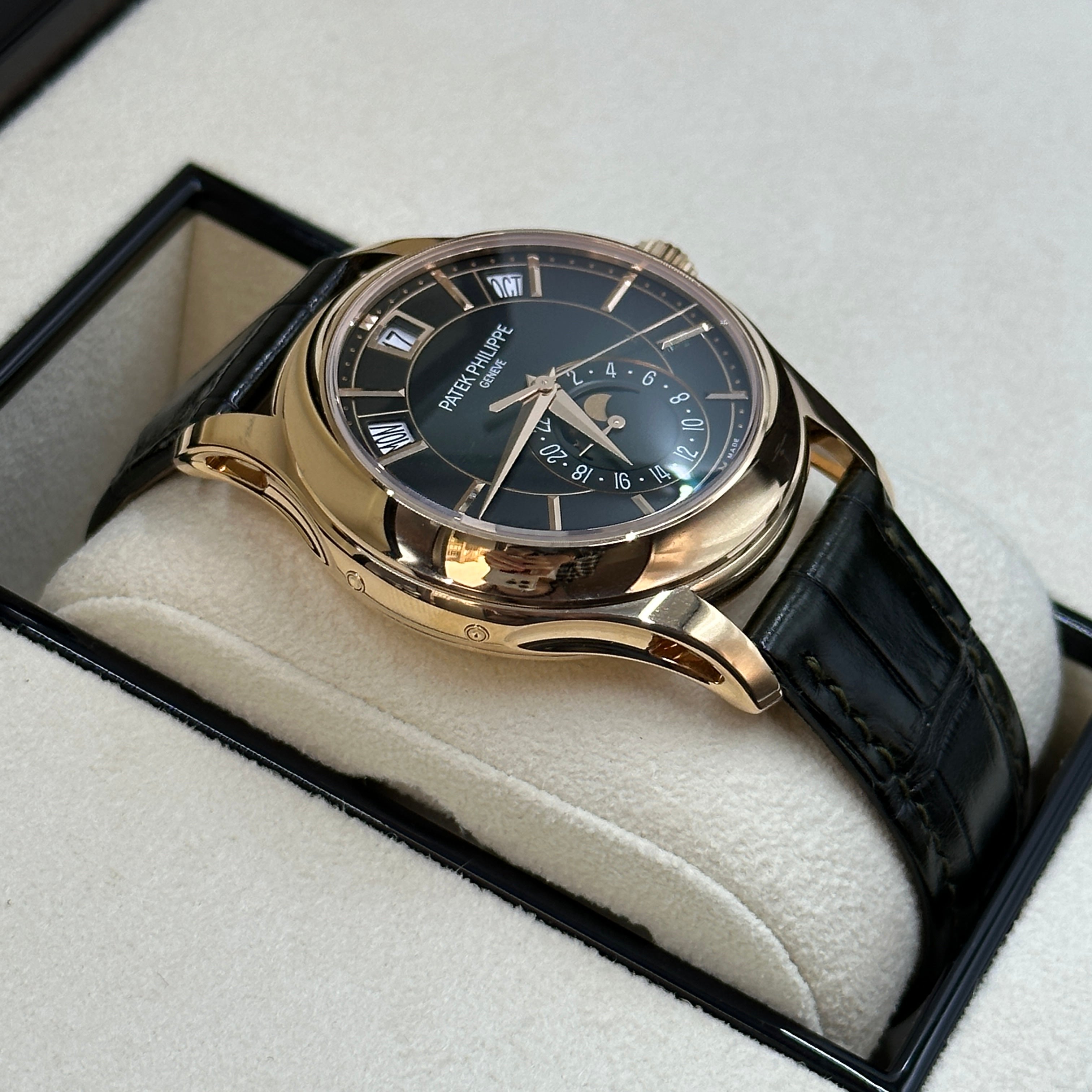 Patek Philippe Annual Calendar 5205R-011 GREEN 2026