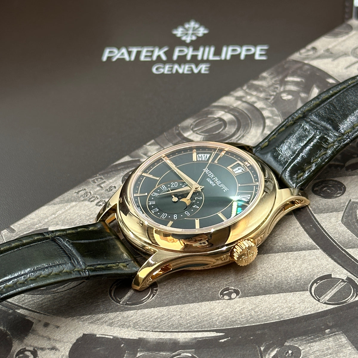 Patek Philippe Complications 5205R-011 2025