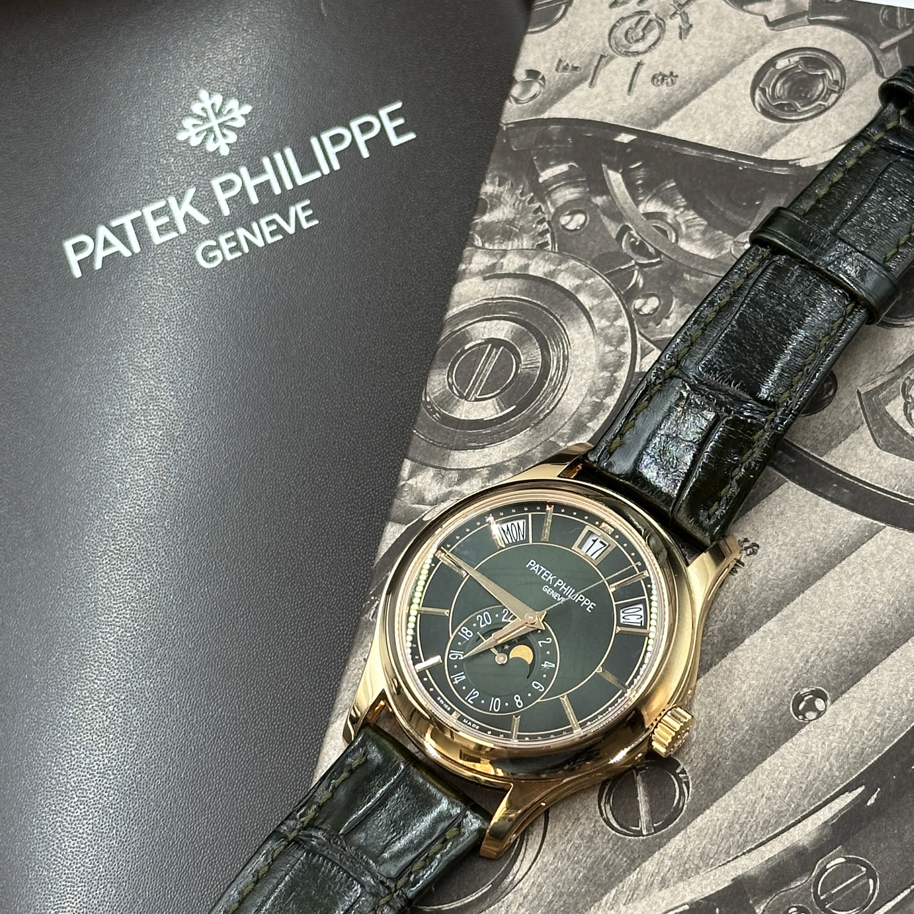 Patek Philippe Annual Calendar 5205R-011 GREEN 2026