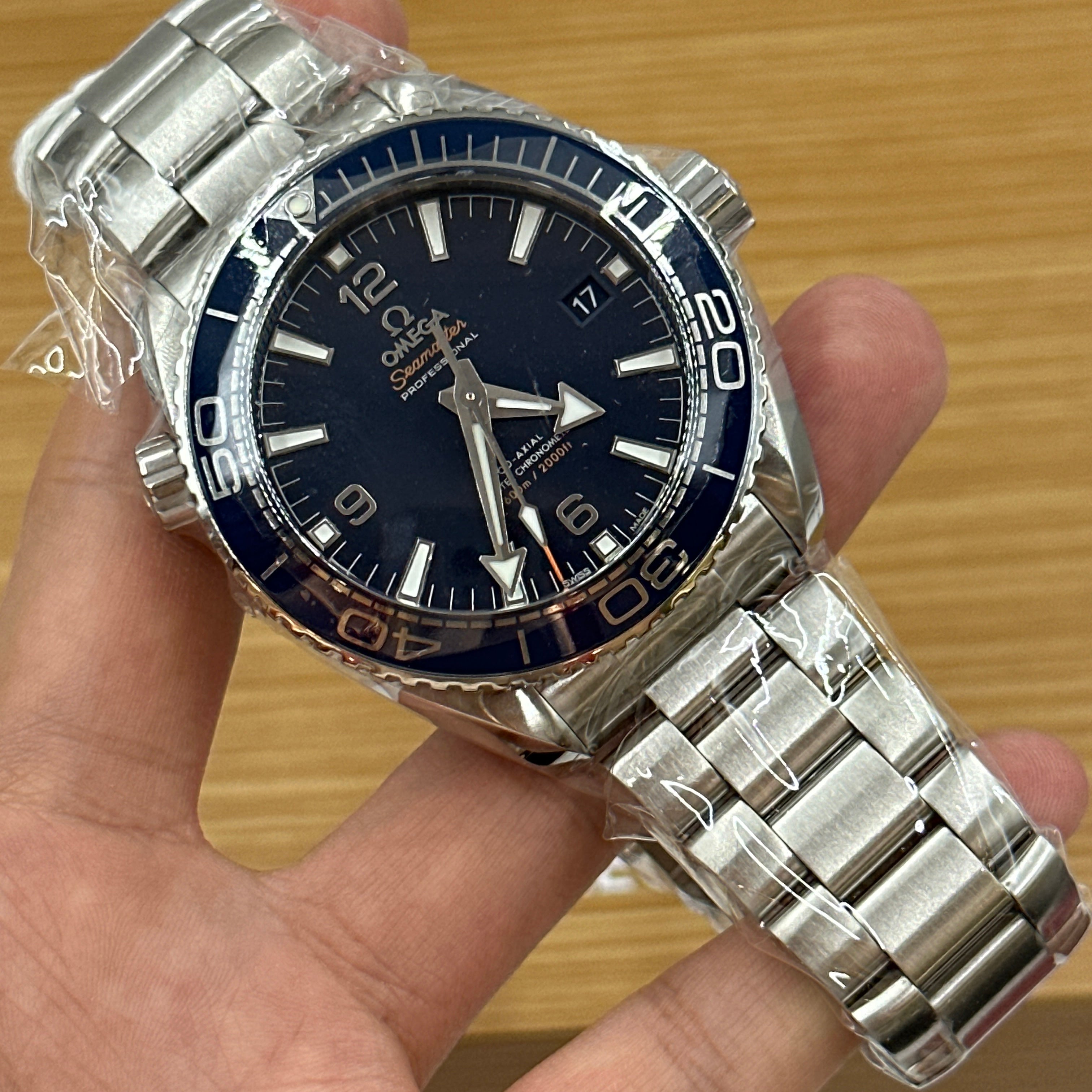 Omega Seamaster Planet Ocean 215.30.44.21.03.001 2026