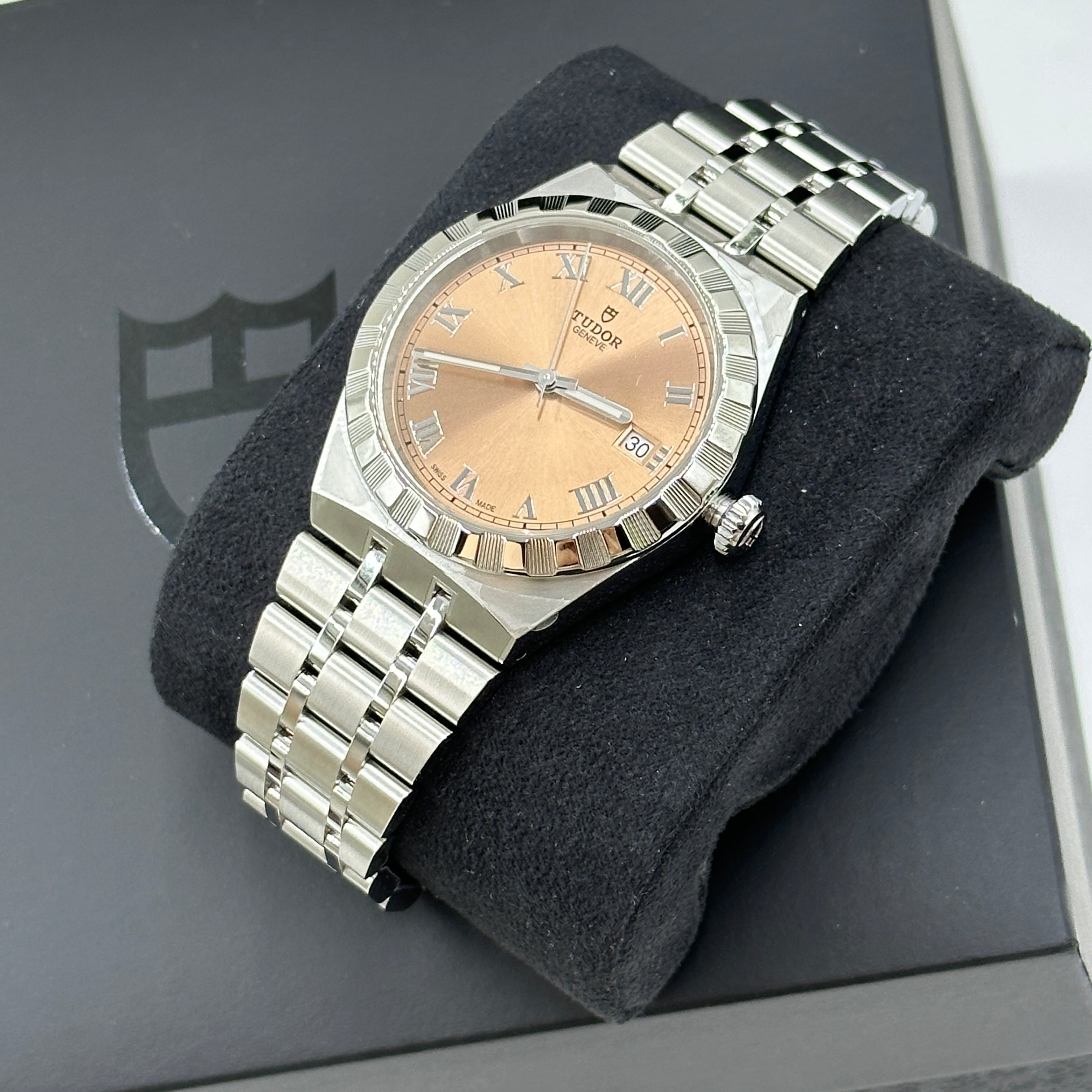 Tudor Royal M28500-0007