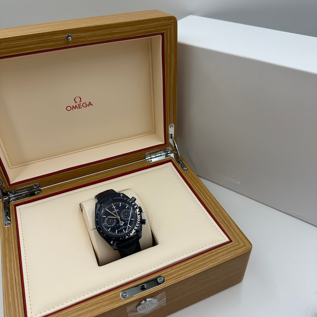 Omega Speedmaster Moonwatch Moonphase 304.93.44.52.03.001 2026