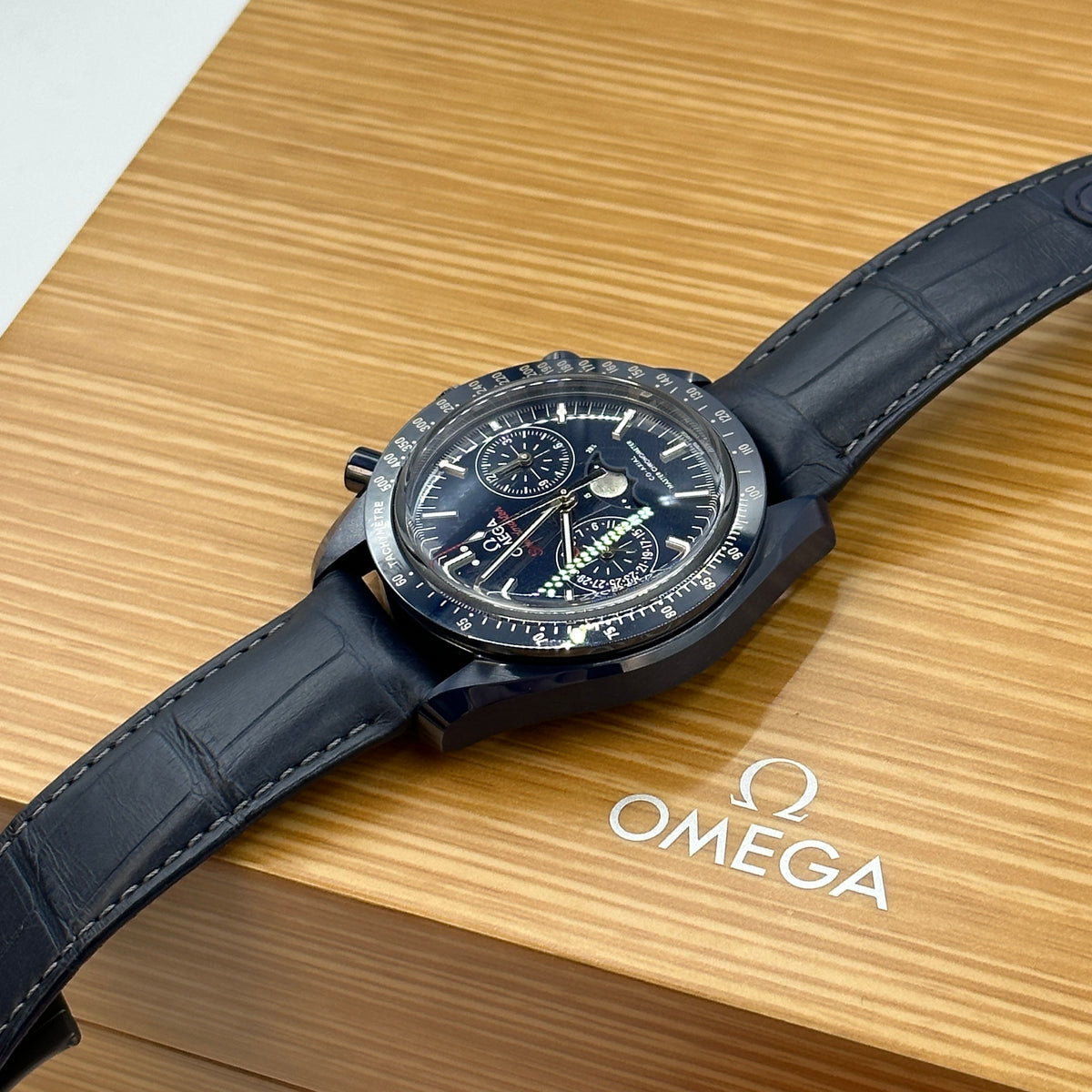 Omega Speedmaster Moonwatch Moonphase 304.93.44.52.03.001 2026