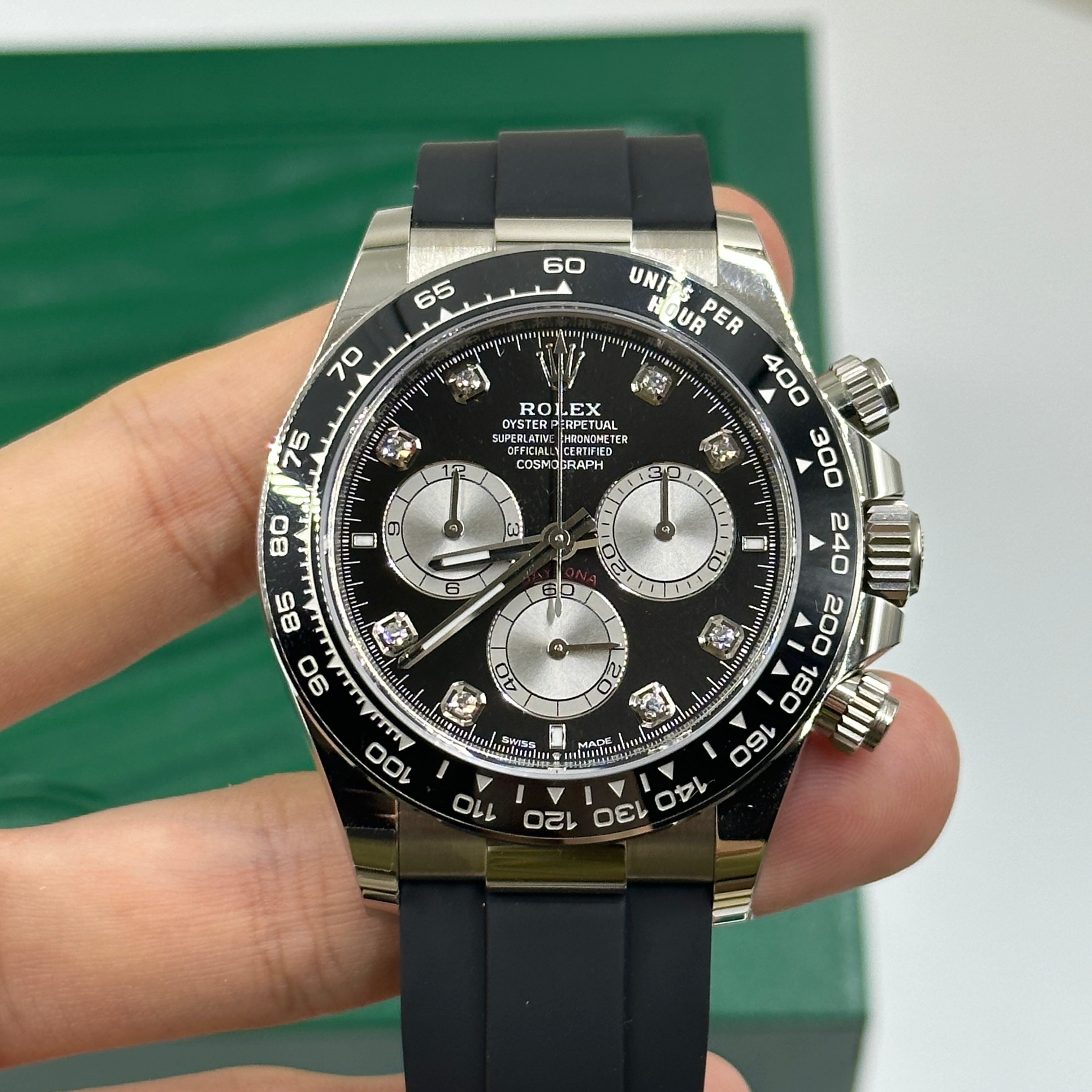 Rolex Cosmograph Daytona 126519 Helles Schwarz und Stahl mit Diamanten besetzt