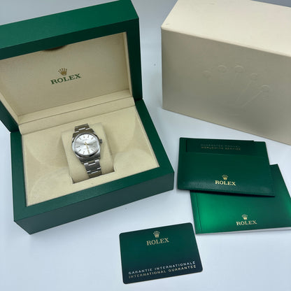 Rolex Perpetual 34 124200 Silver Oyster