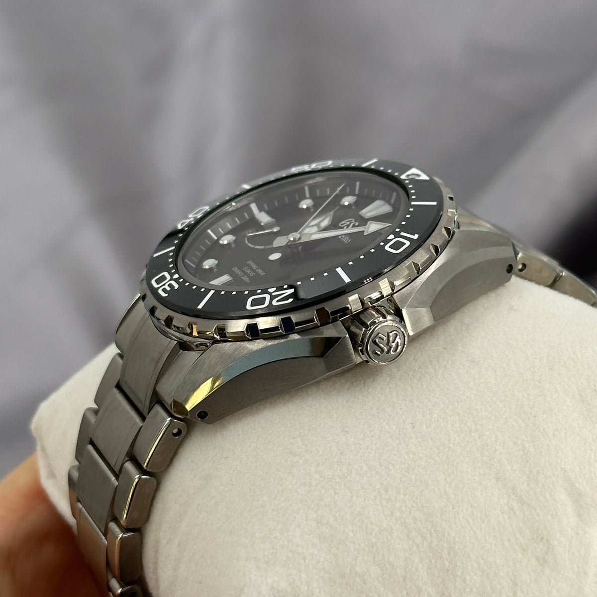 Grand Seiko Evolution 9 Collection SLGA015 2026