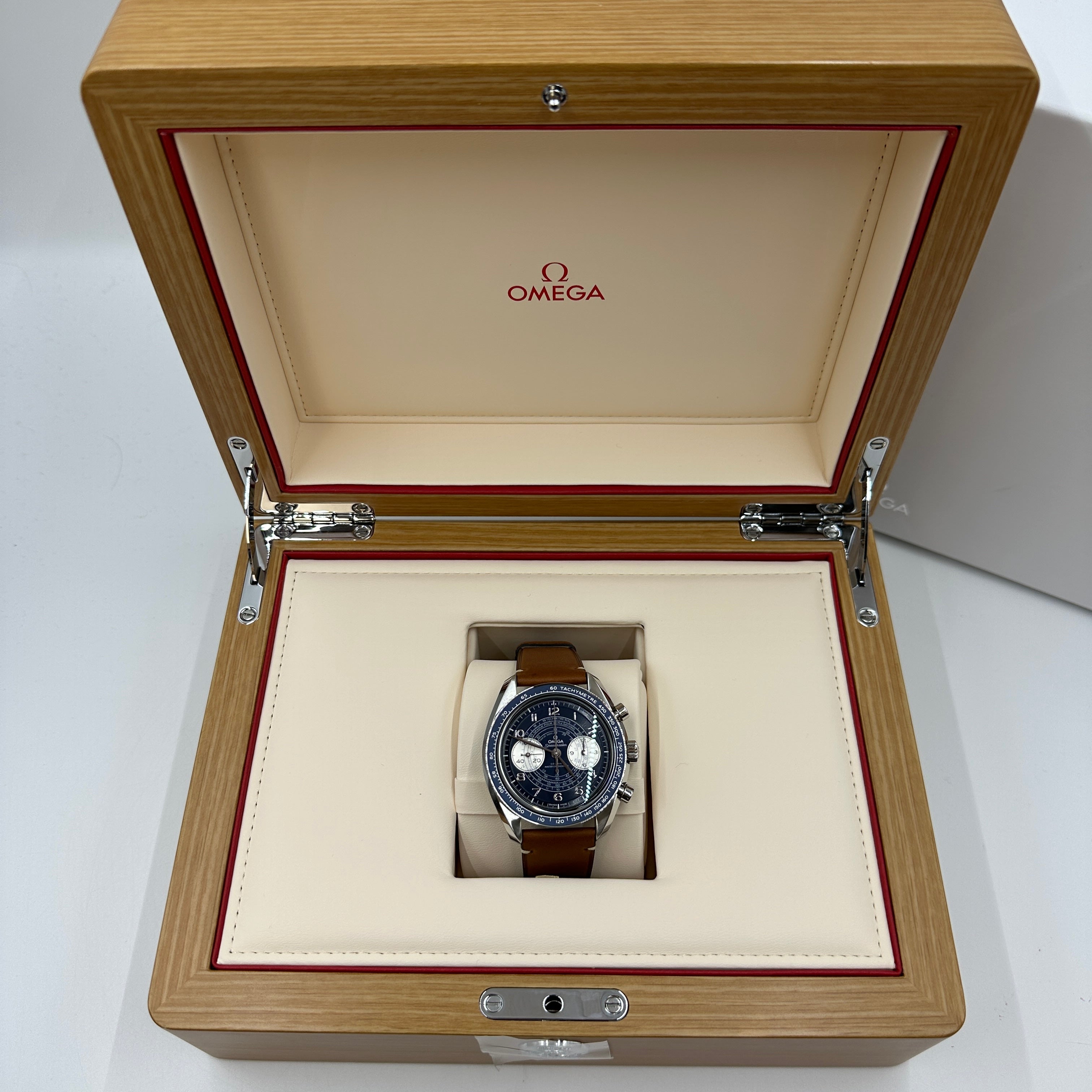 Omega Speedmaster Master Chronometer Chronograph 329.32.43.51.03.001 2026