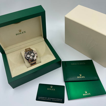 Rolex Cosmograph Daytona 126505 Helles Schwarz und Sundust mit Diamanten besetzt