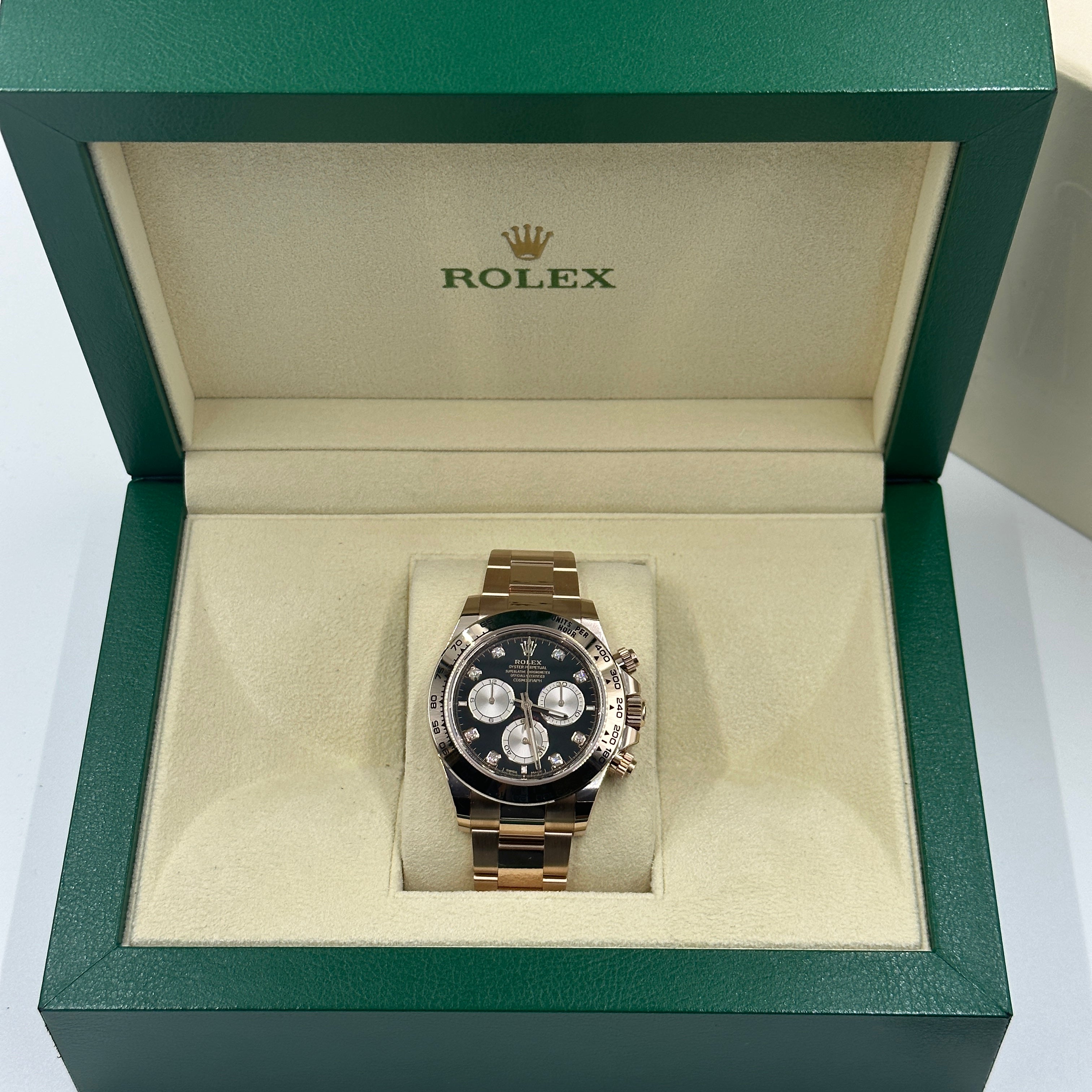 Rolex Cosmograph Daytona 126505 Helles Schwarz und Sundust mit Diamanten besetzt