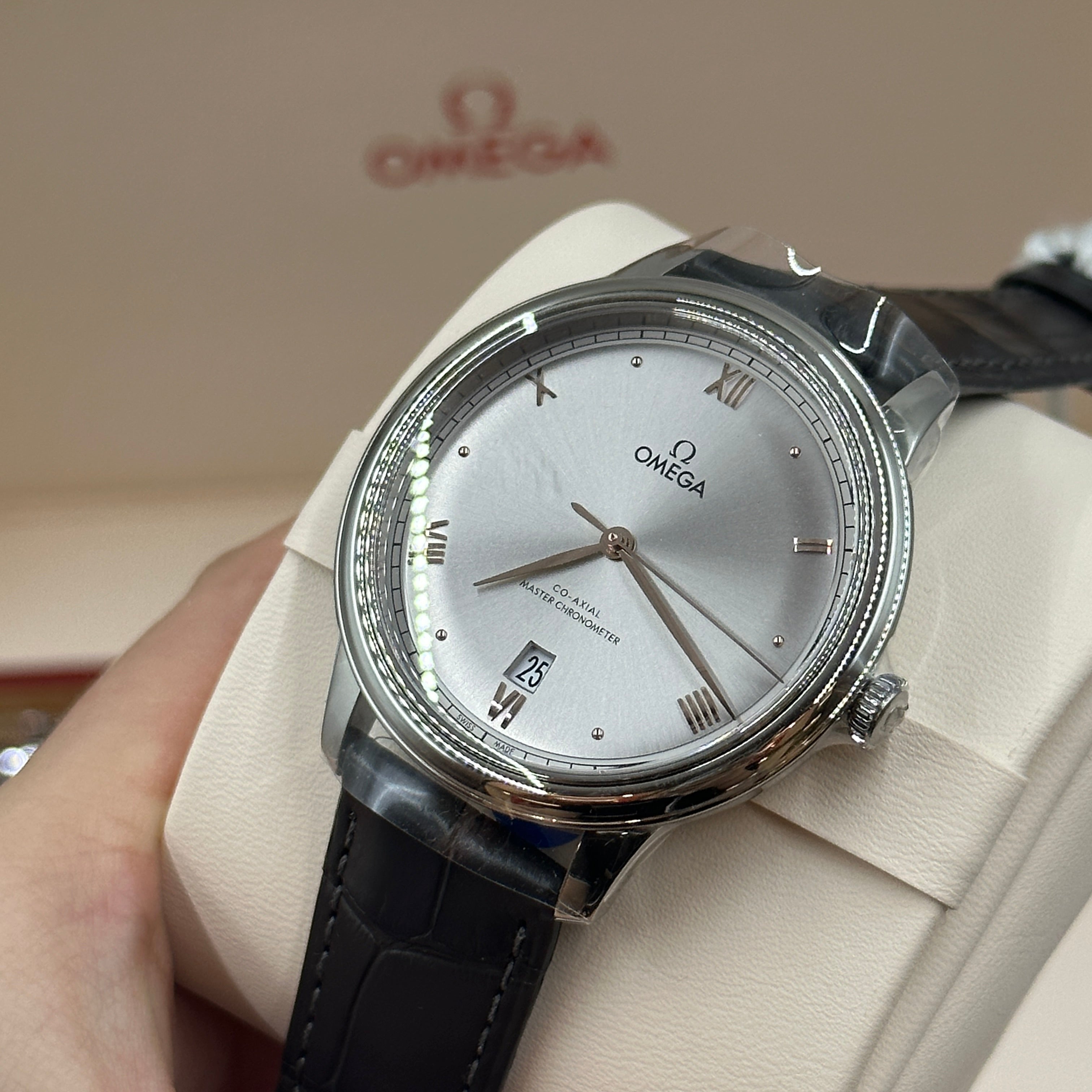 Omega 434.13.40.20.06.001 De Ville Master Chronometer Stainless Steel / Silver 2026