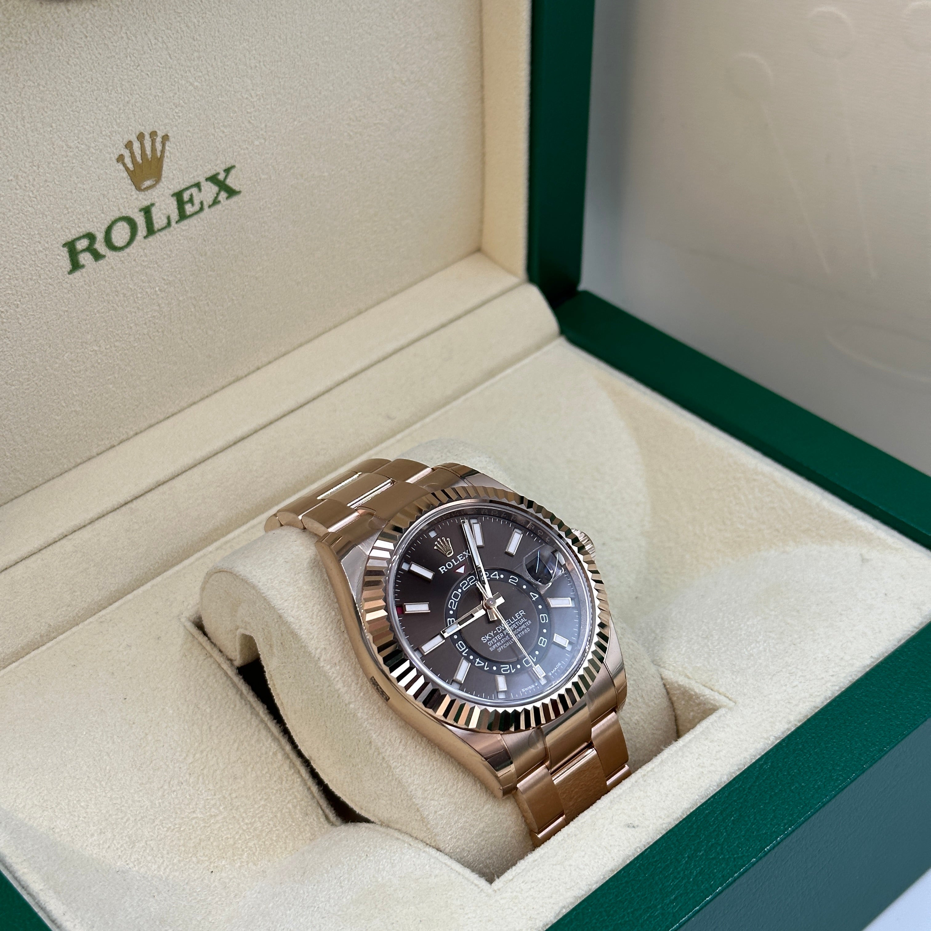 Rolex Sky-Dweller Everose 336935 Chocolate Oyster