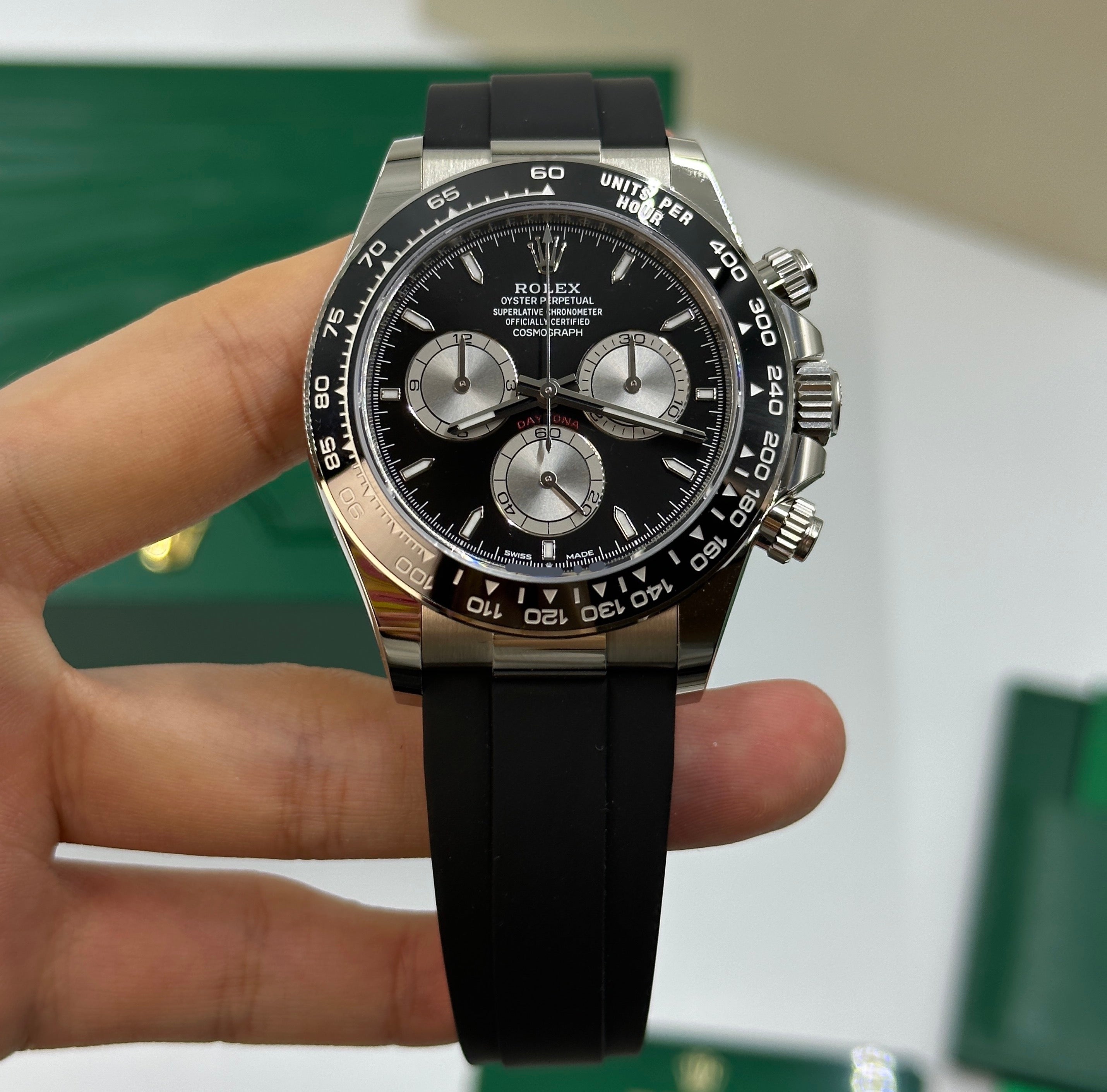 Rolex Cosmograph Daytona 126519 Hellschwarz und Stahl