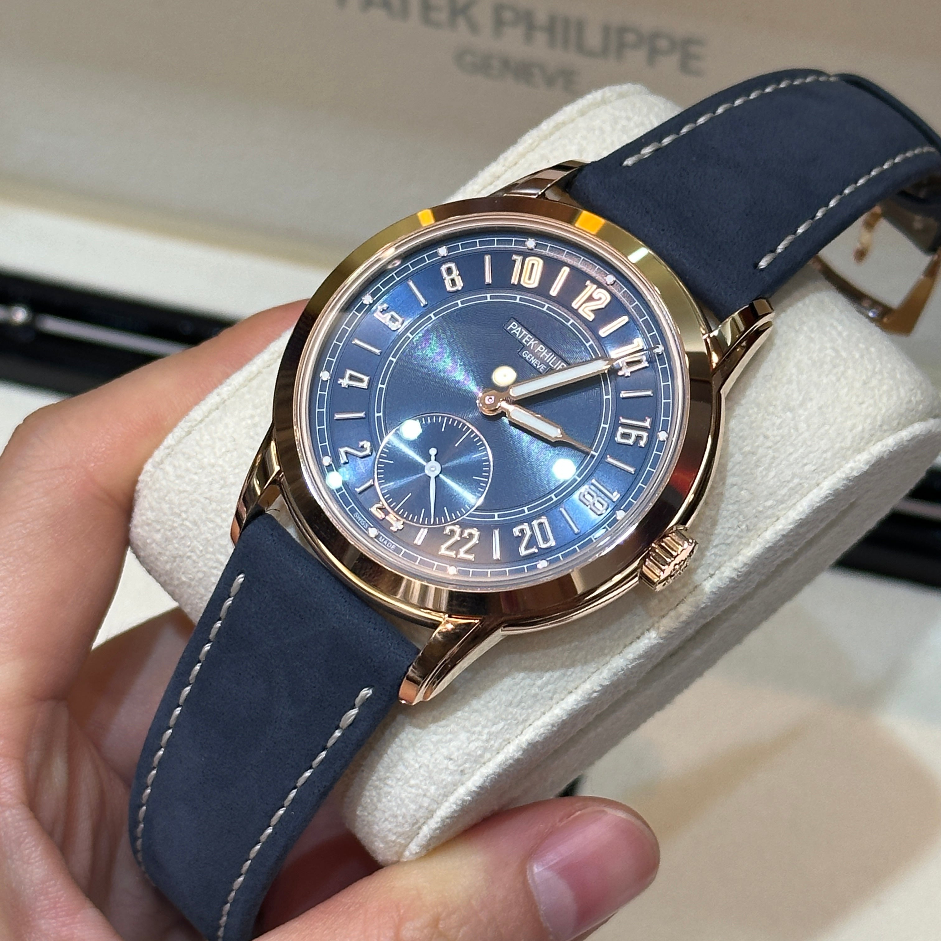 Patek Philippe Complications Travel Time 24H 5224R‑001 Roségold 42 mm