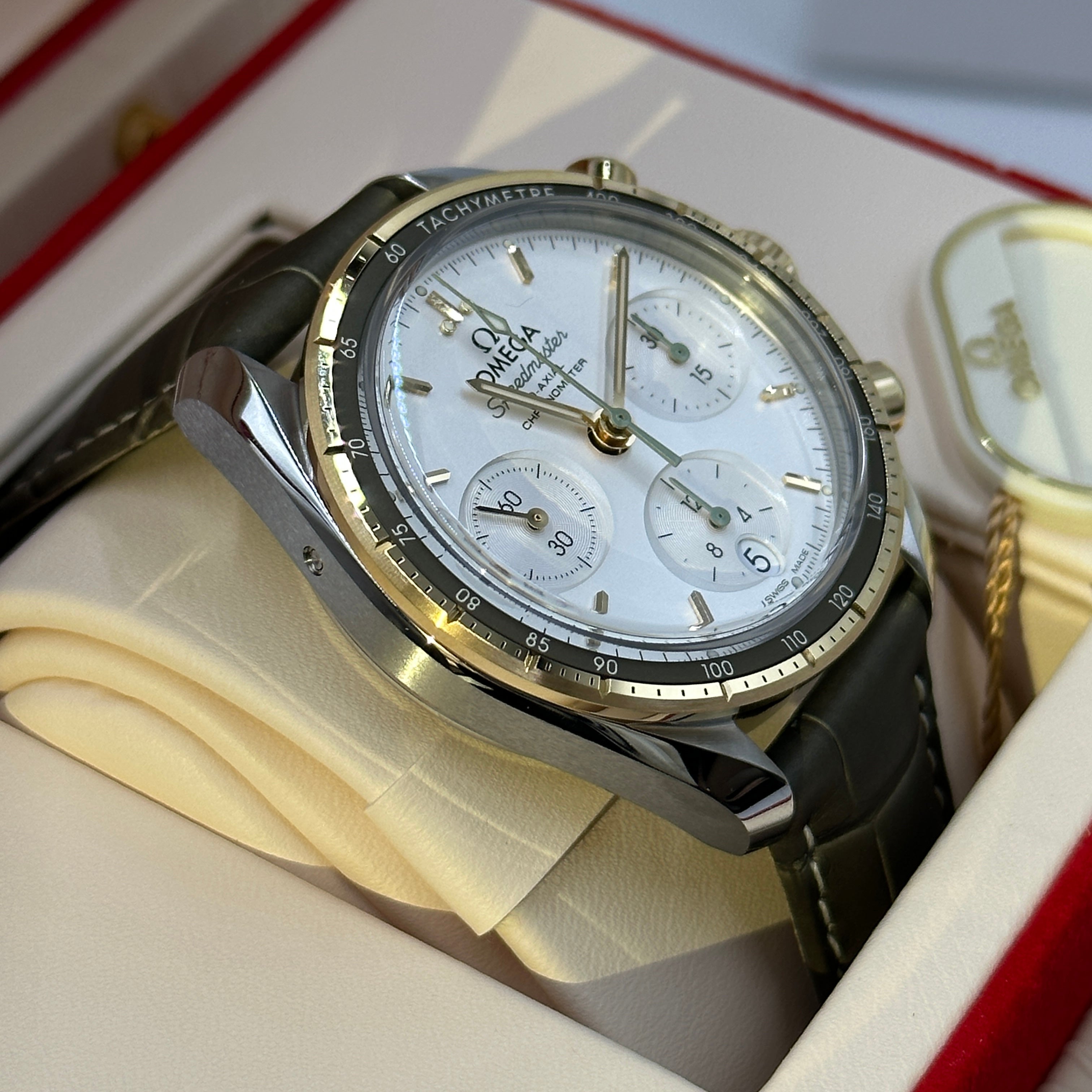 Omega Speedmaster 324.23.38.50.02.001  2026