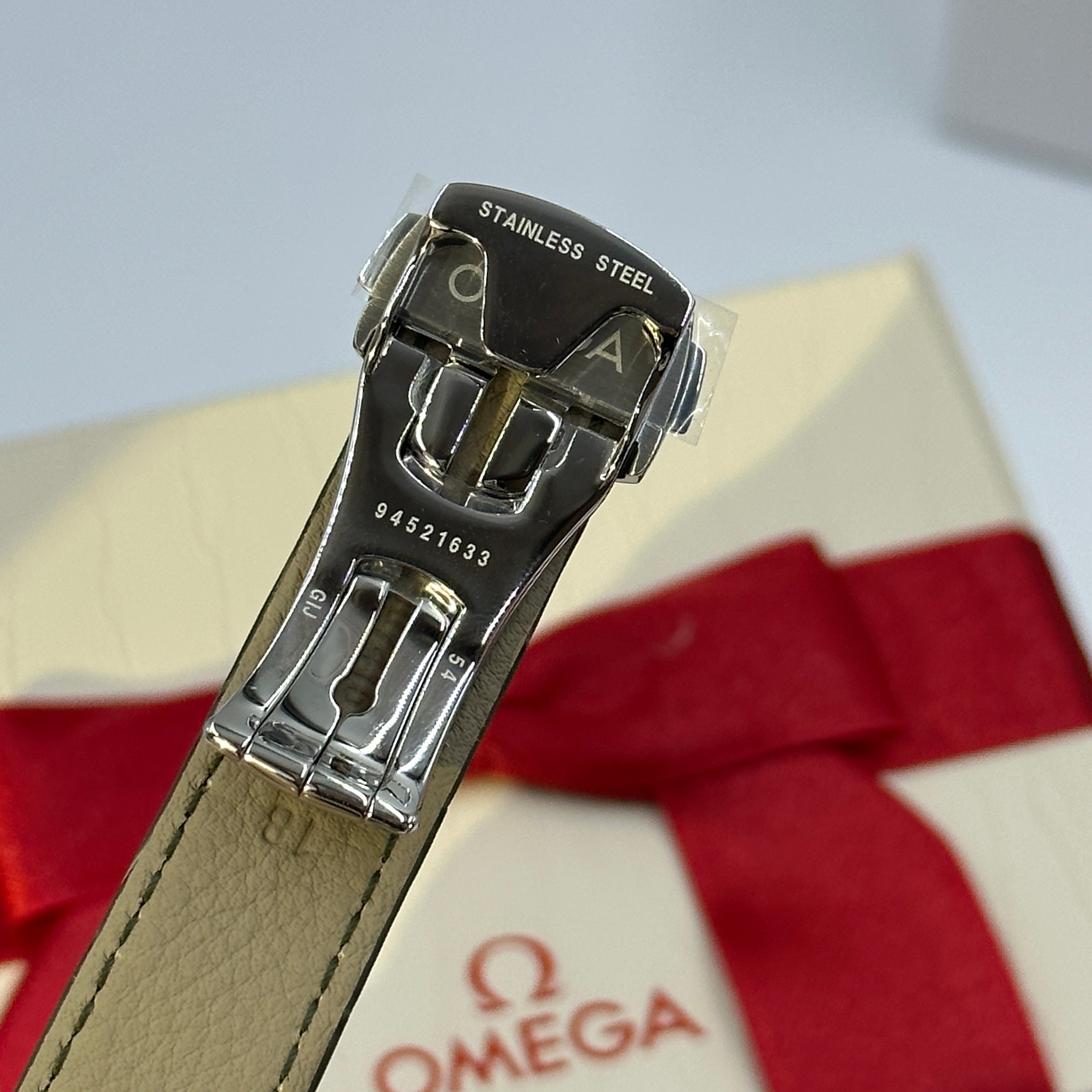 Omega Speedmaster 324.23.38.50.02.001  2026