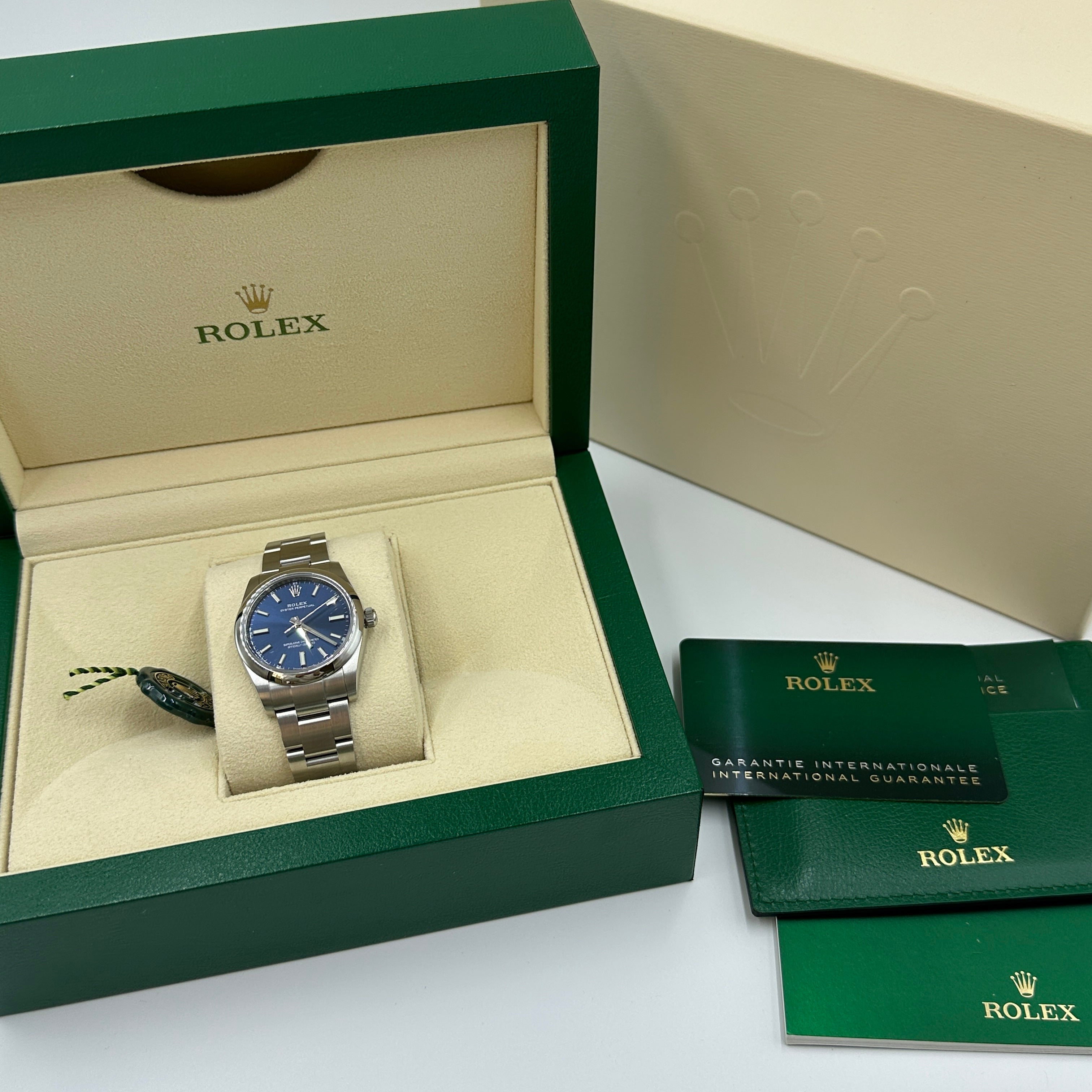 Rolex Oyster Perpetual 34 124200 Blau 2024