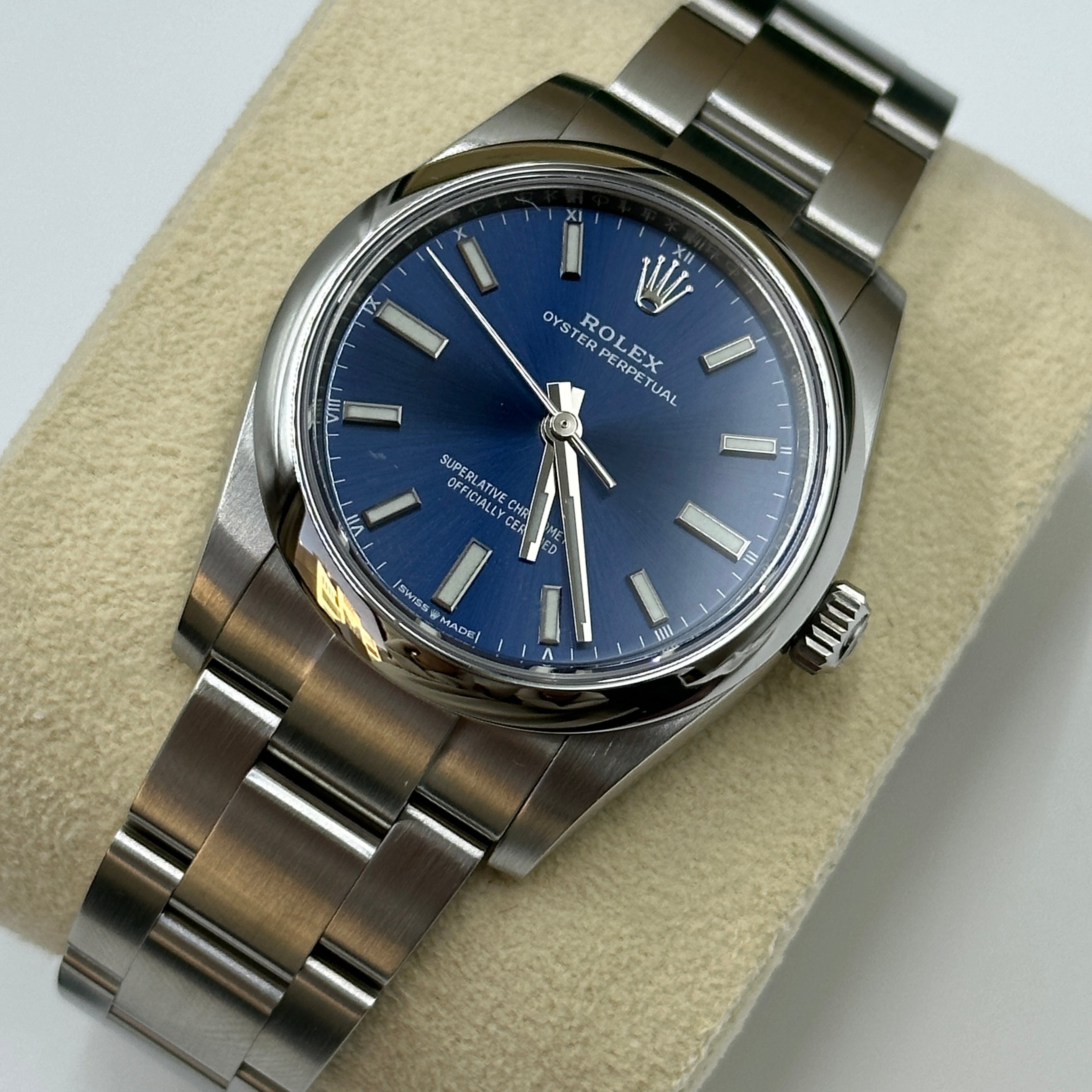 Rolex Oyster Perpetual 34 124200 Blau 2024