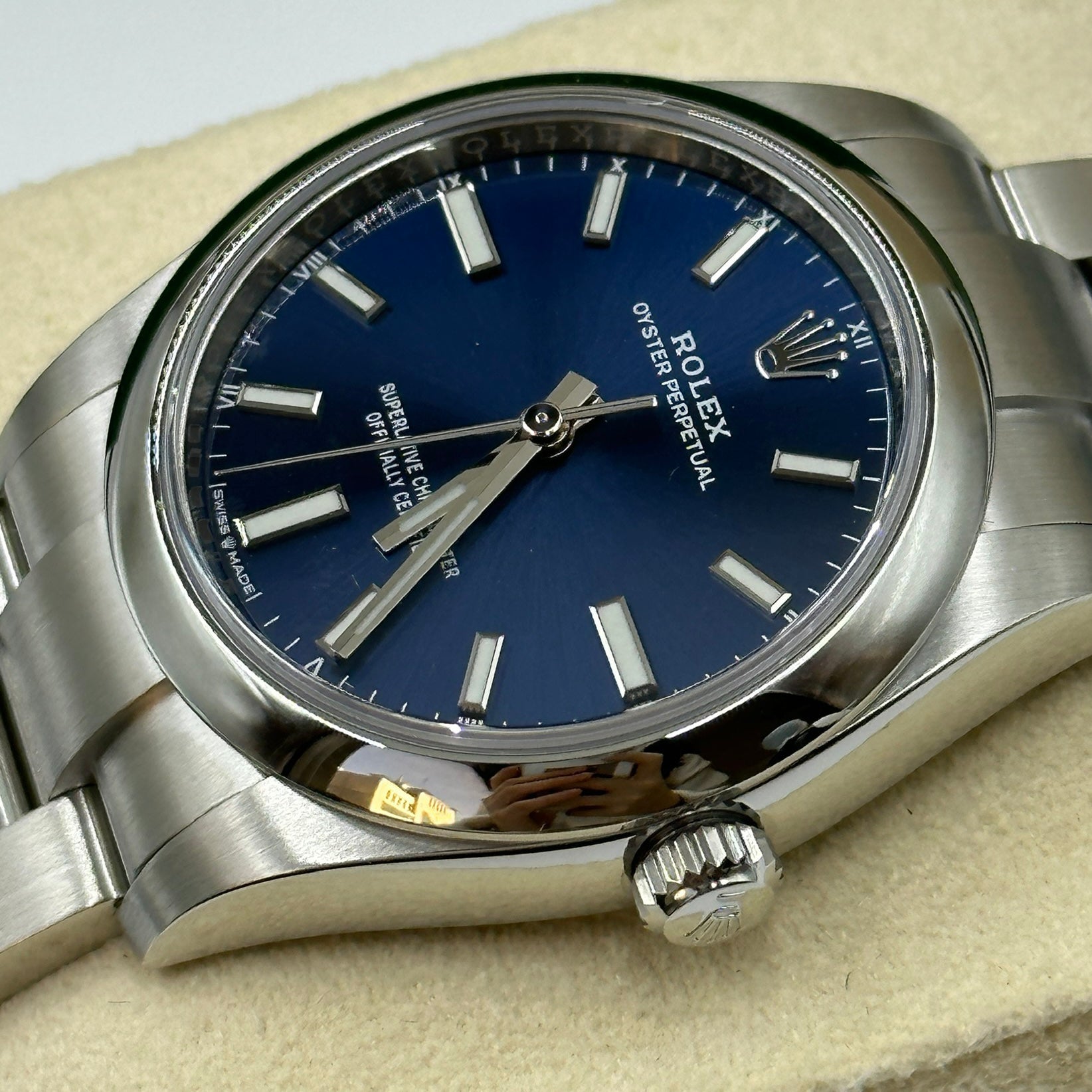 Rolex Oyster Perpetual 34 124200 Blau 2024