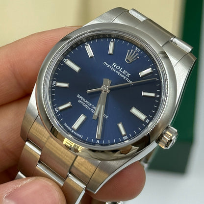 Rolex Oyster Perpetual 34 124200 Blau 2024