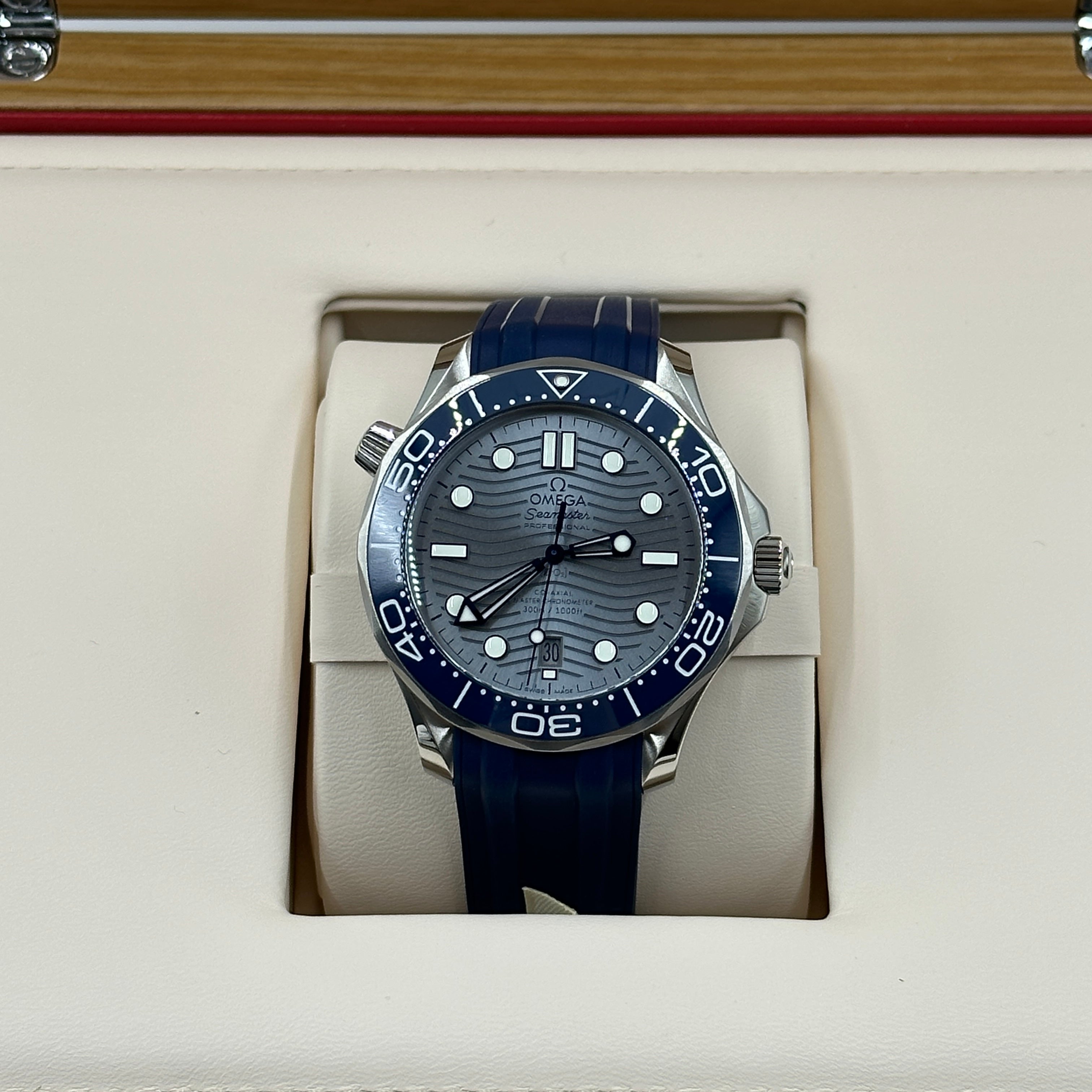 Omega Seamaster Diver 300 M 210.32.42.20.06.001