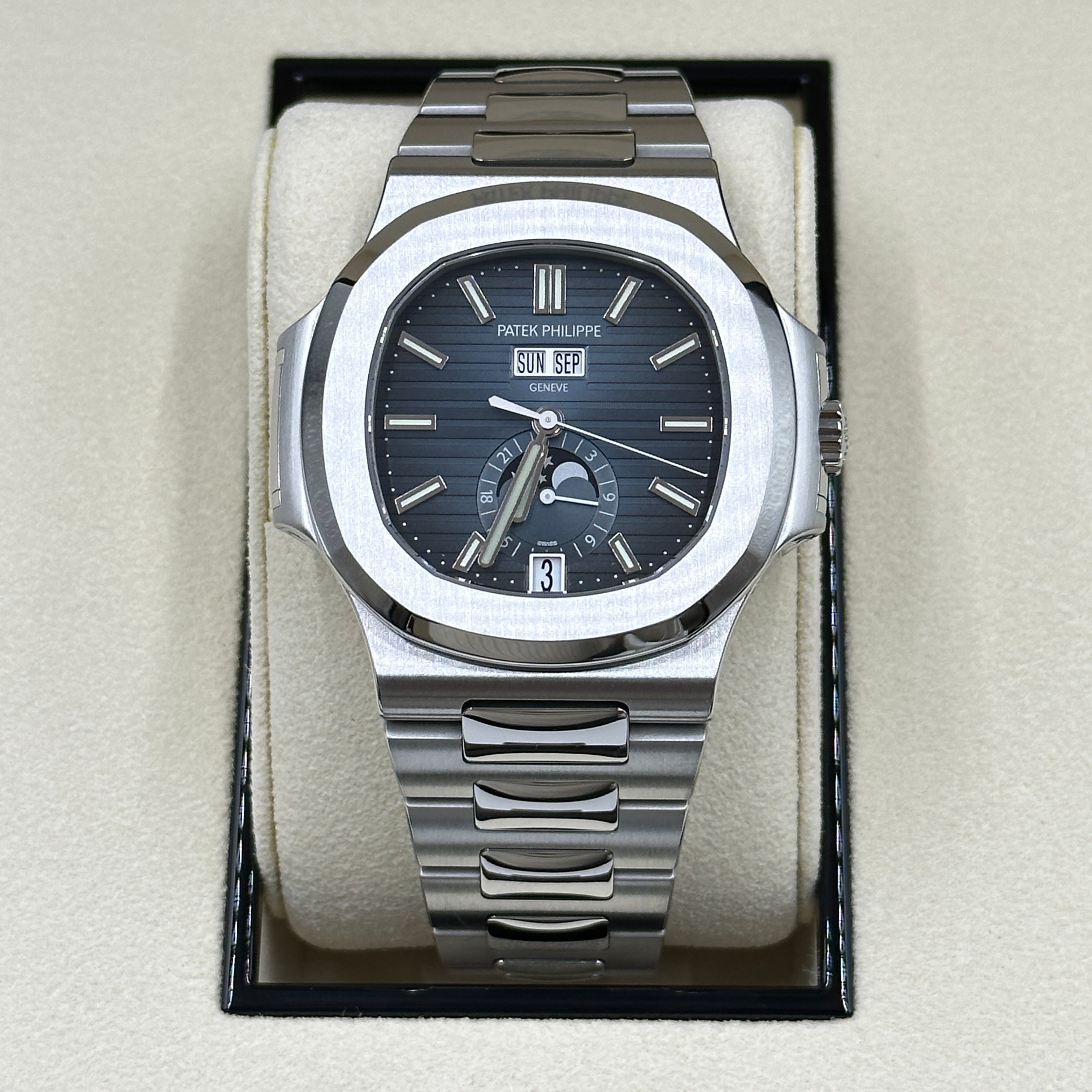 Patek Philippe Nautilus 5726/1A-014  2024