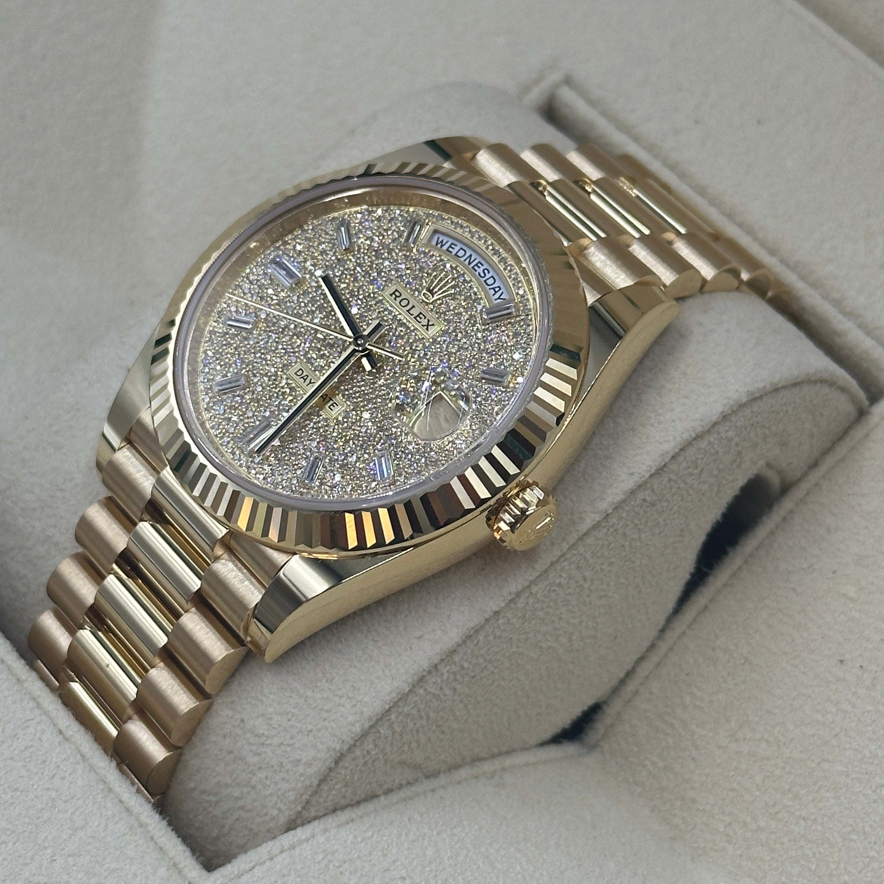 Rolex Day-Date 40 228238A Pave 2025