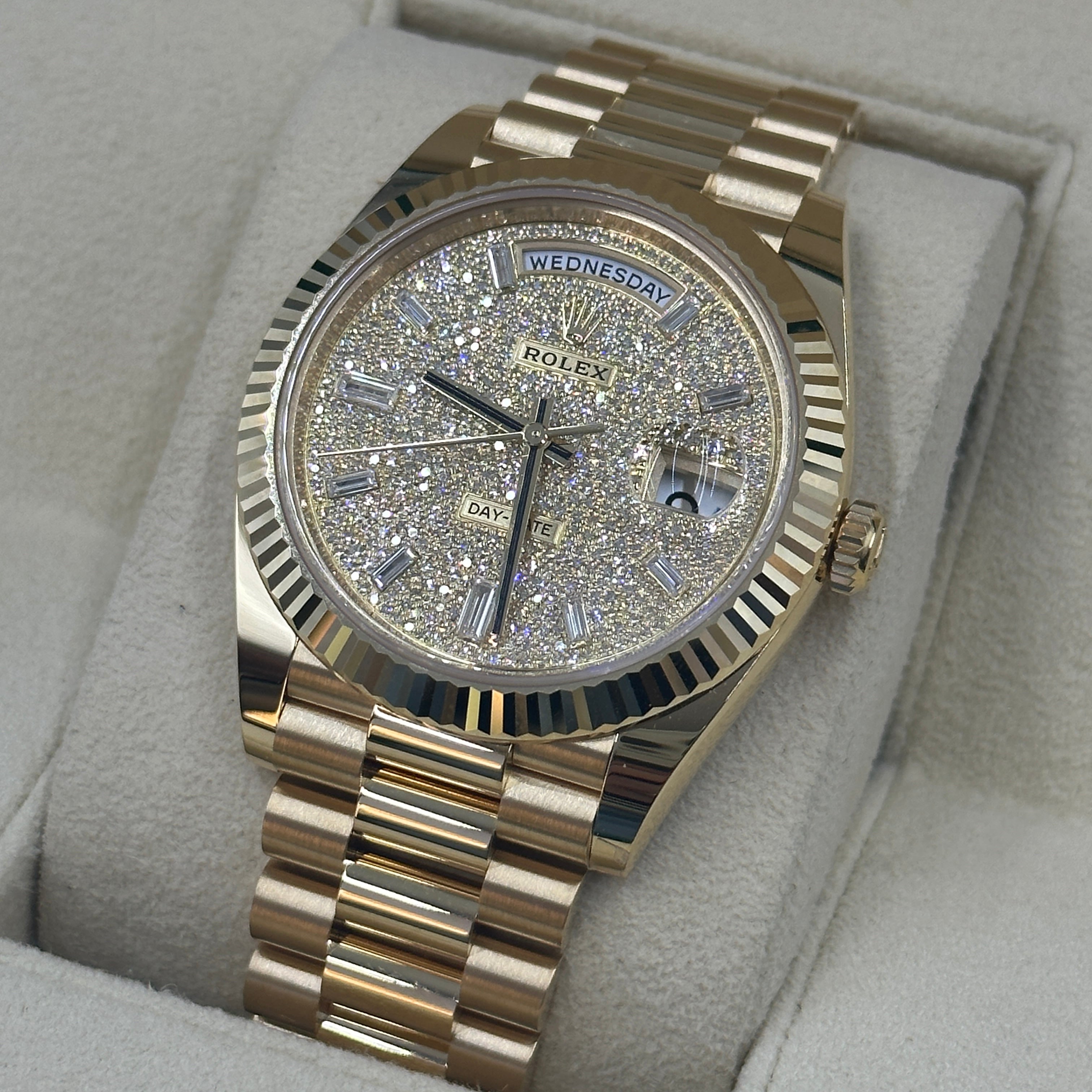 Rolex Day-Date 40 228238A Pave 2025