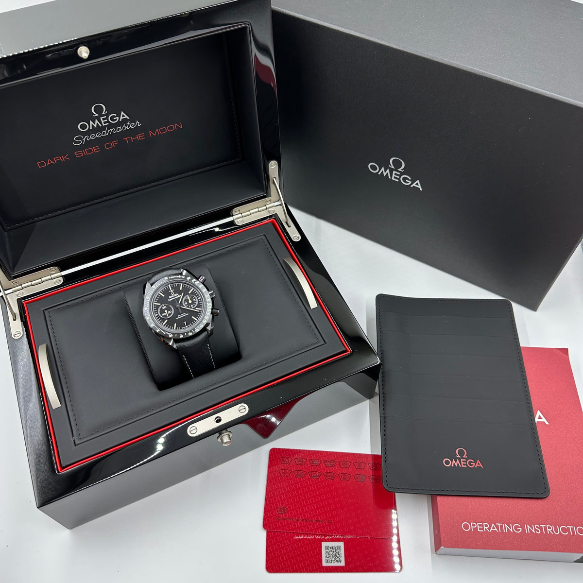 Omega 311.92.44.51.01.004 Speedmaster Moonwatch Co-Axial Dark Side of the Moon Pitch Black 2026