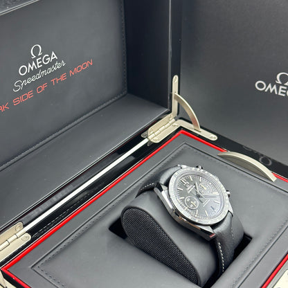 Omega 311.92.44.51.01.004 Speedmaster Moonwatch Co-Axial Dark Side of the Moon Pitch Black 2026