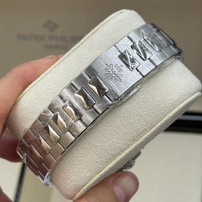 Patek Philippe 5990/1A-011 2023
