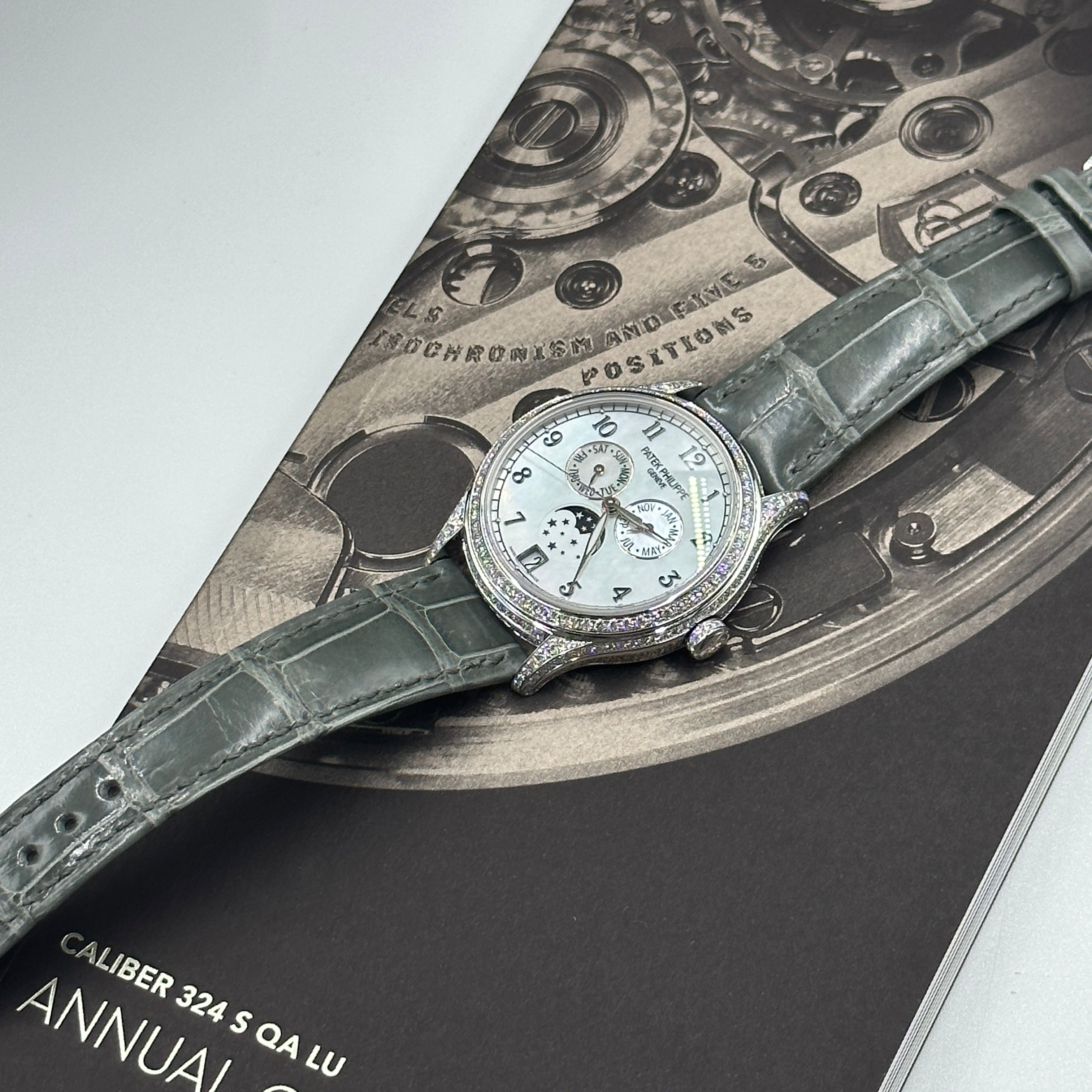 Patek Philippe Complications 4948G-010 2025