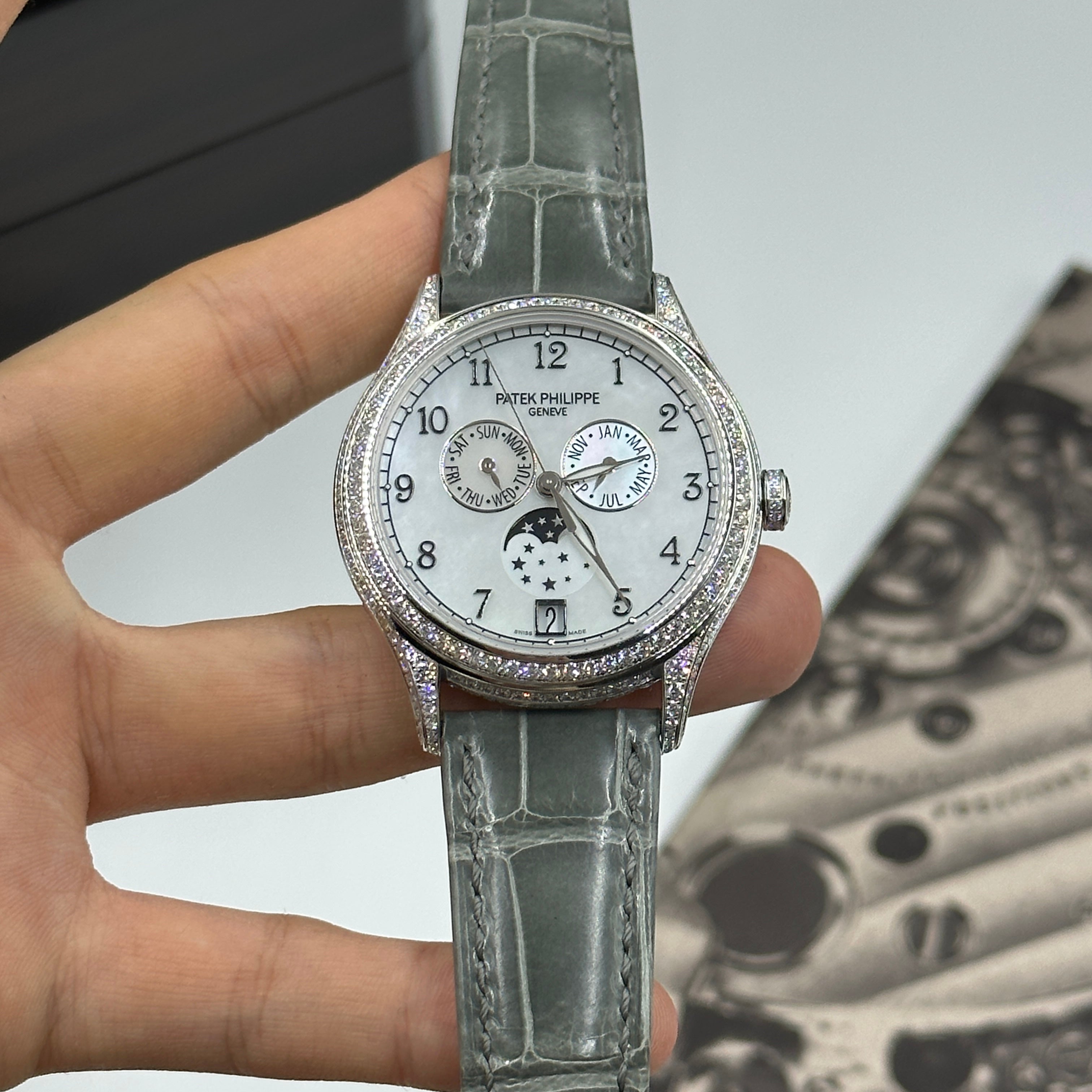 Patek Philippe Complications 4948G-010 2025