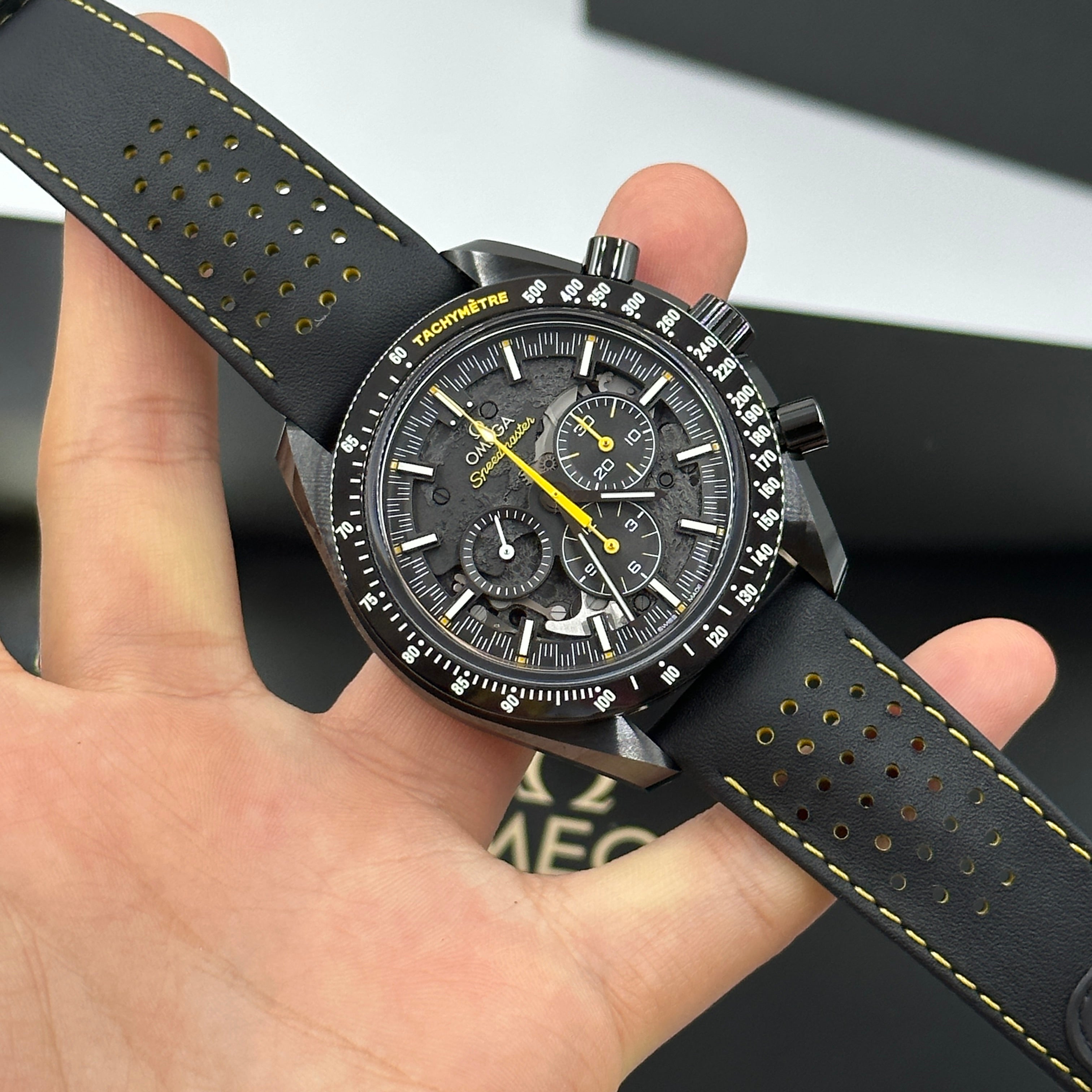 Omega Speedmaster Dark Side of the Moon 311.92.44.30.01.001 2026