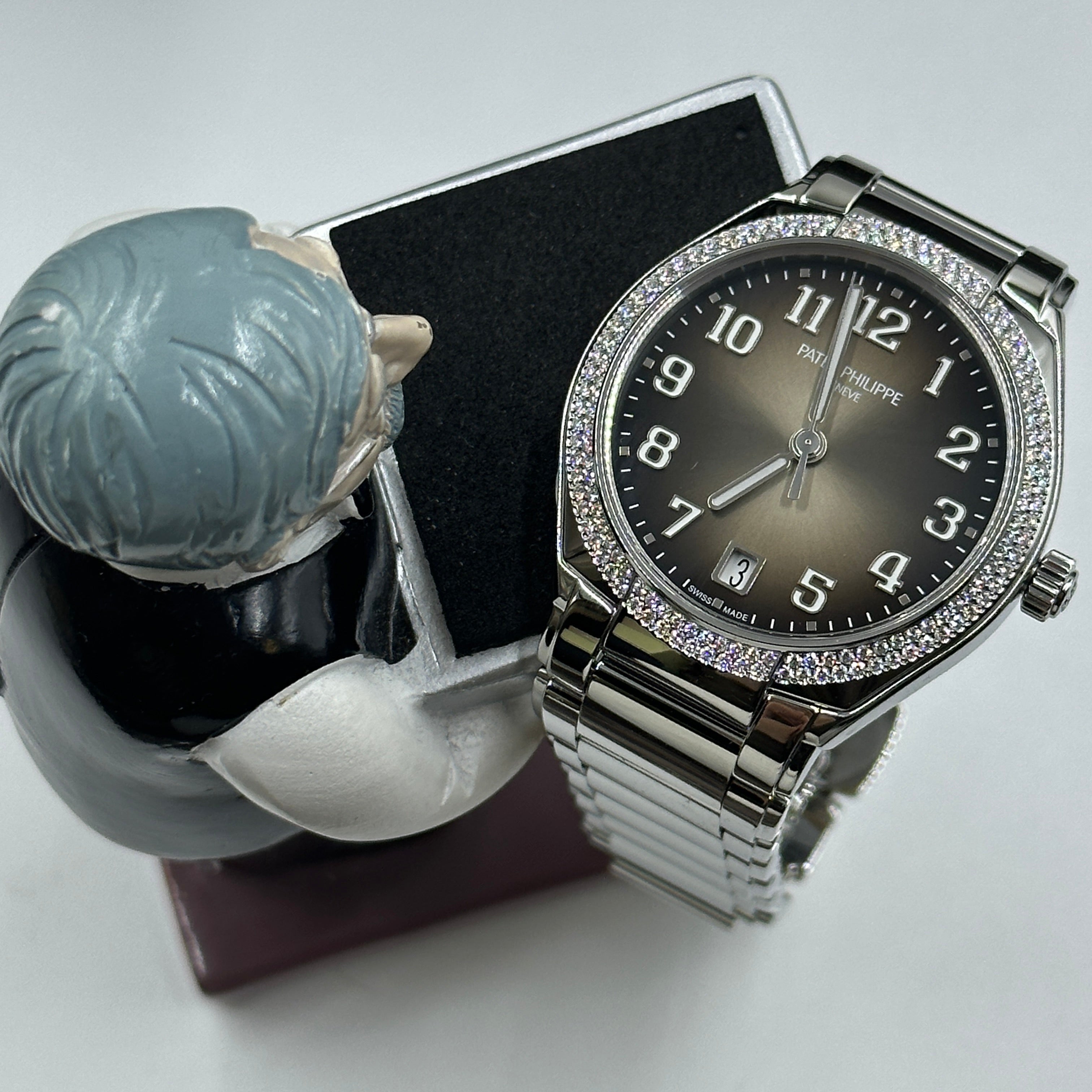 Patek Philippe Twenty~4 Graues Zifferblatt 7300/1200A-010
