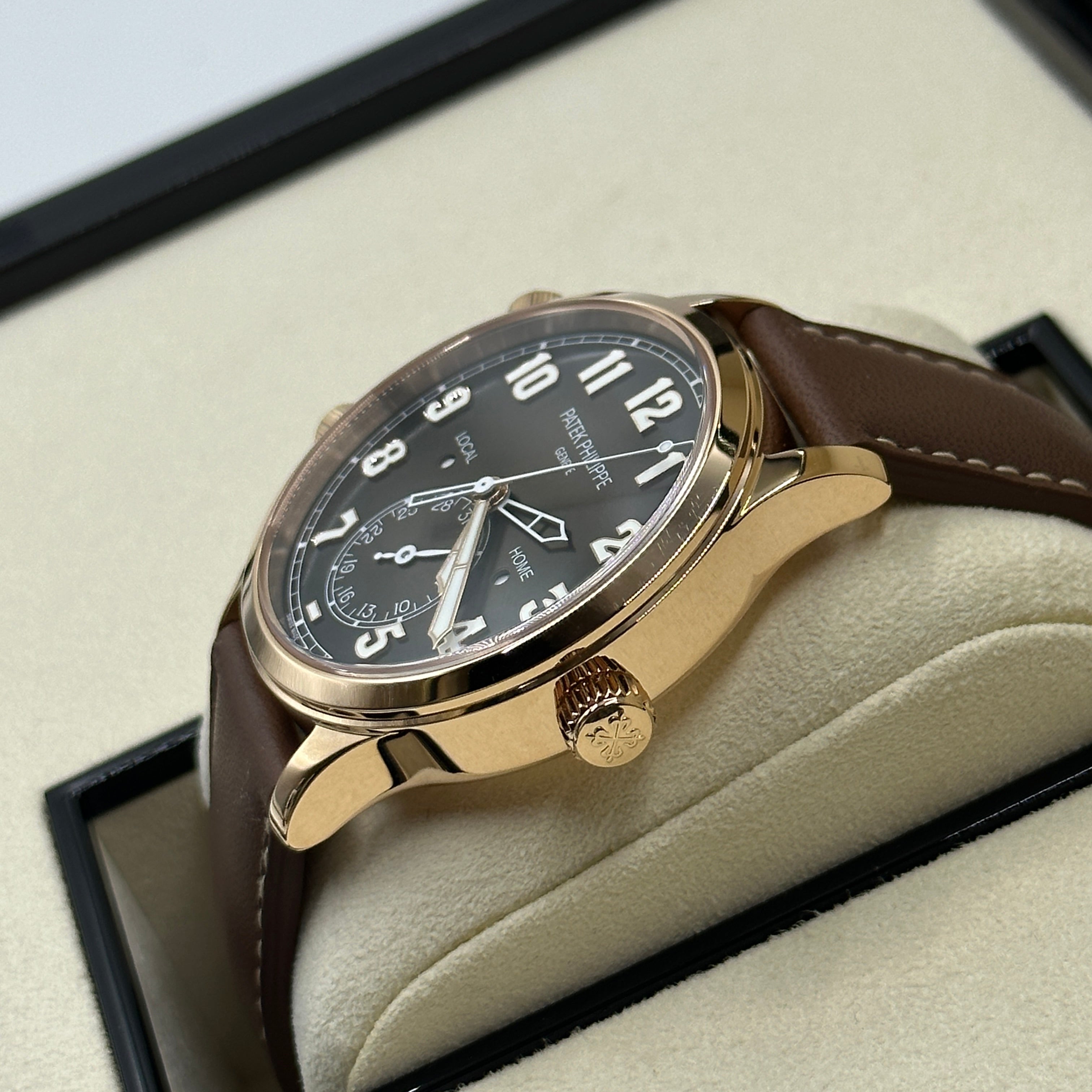 Patek Philippe Calatrava Pilot Travel Time 5524R-001