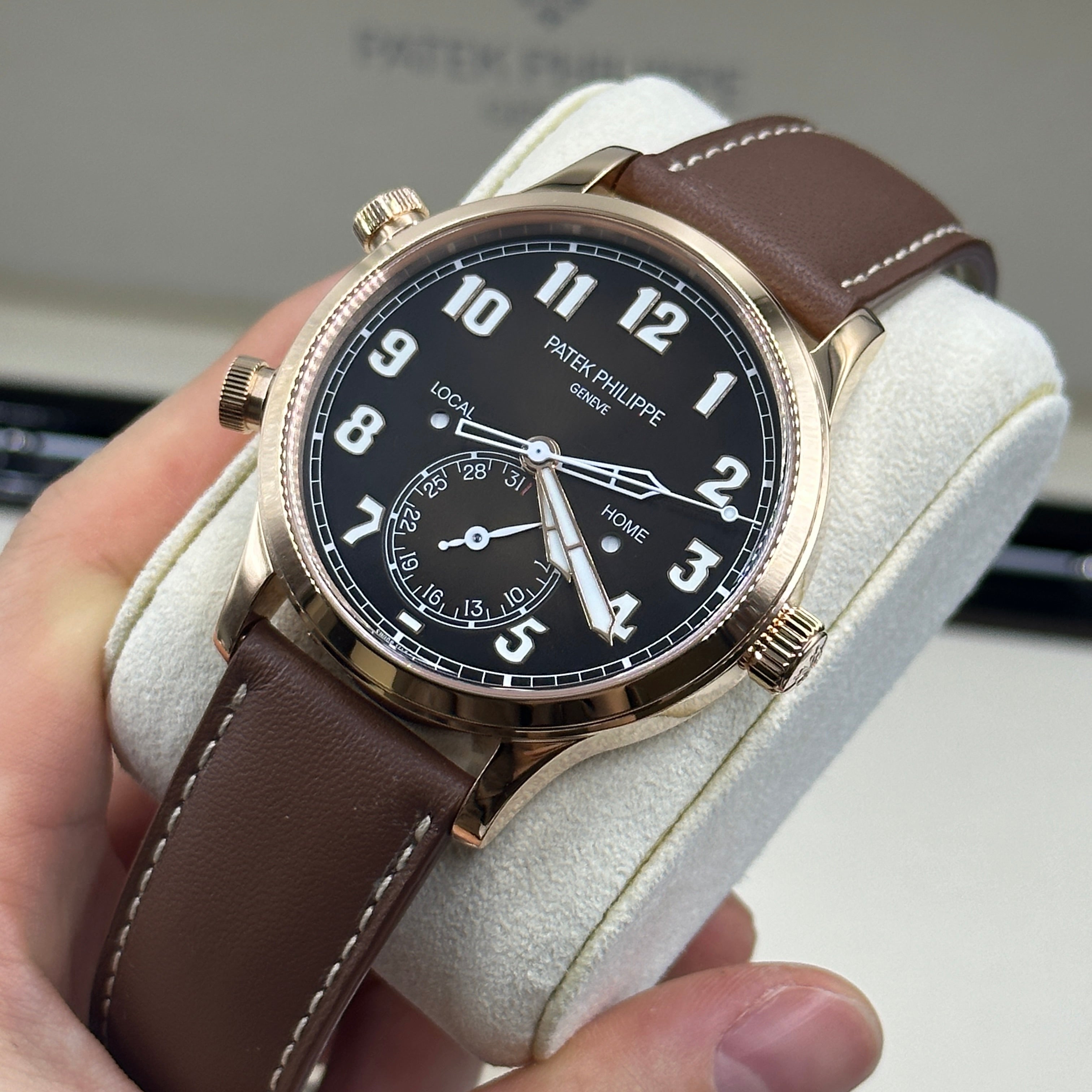 Patek Philippe Calatrava Pilot Travel Time 5524R-001