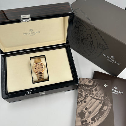 Patek Philippe Nautilus  7118/1300R-001