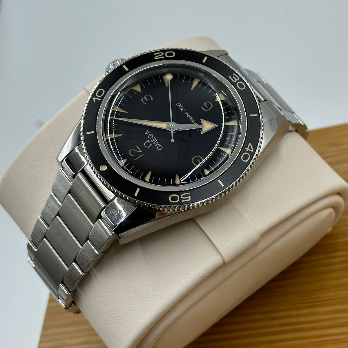 Omega Seamaster 300 Co-Axial Master Chronometer 234.30.41.21.01.001 2026